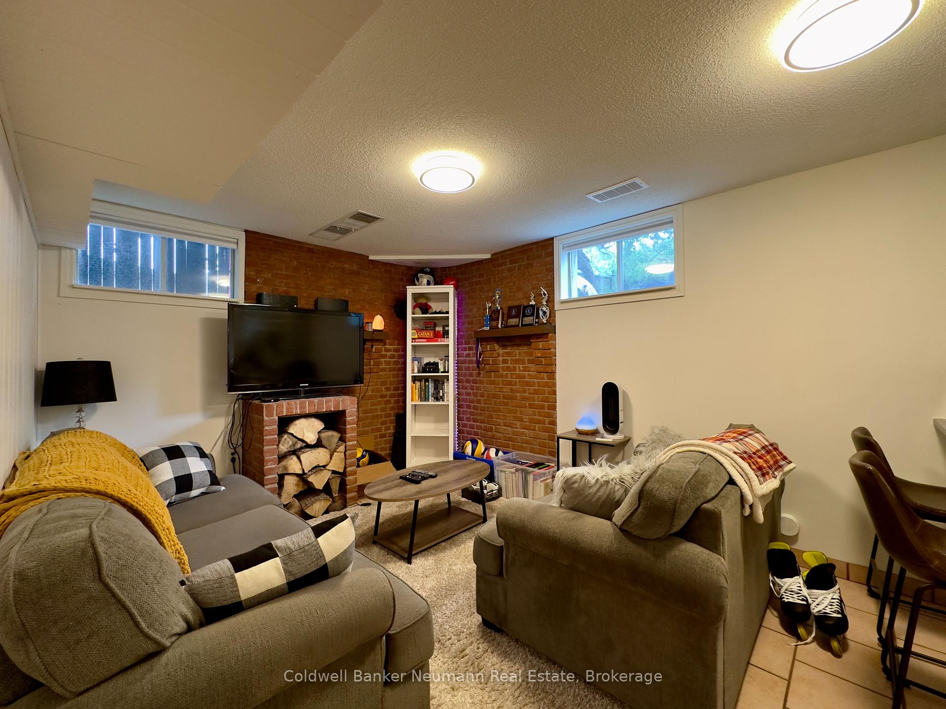 Photo of Unit LOWER, 52 Renfield Street