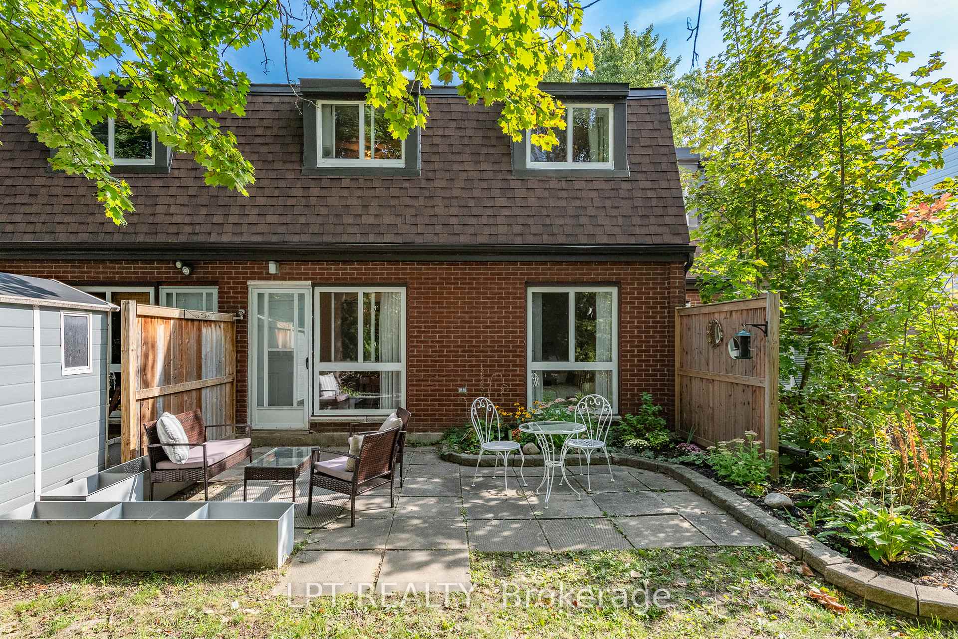 Photo of Unit 7J, 2080 Ogilvie Road