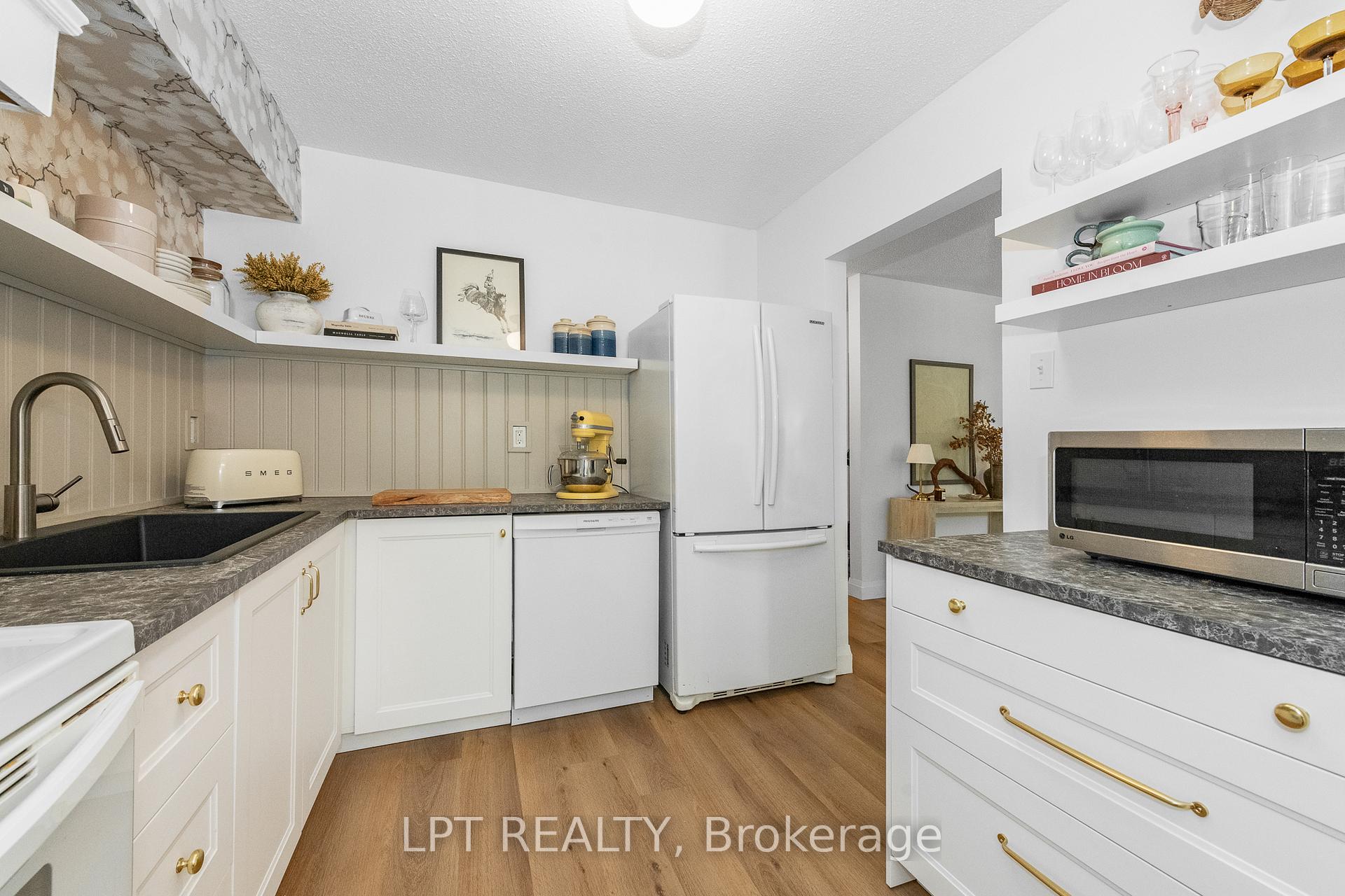 Photo 13 of Unit 7J, 2080 Ogilvie Road, Ottawa, Beacon Hill South — HOMEH