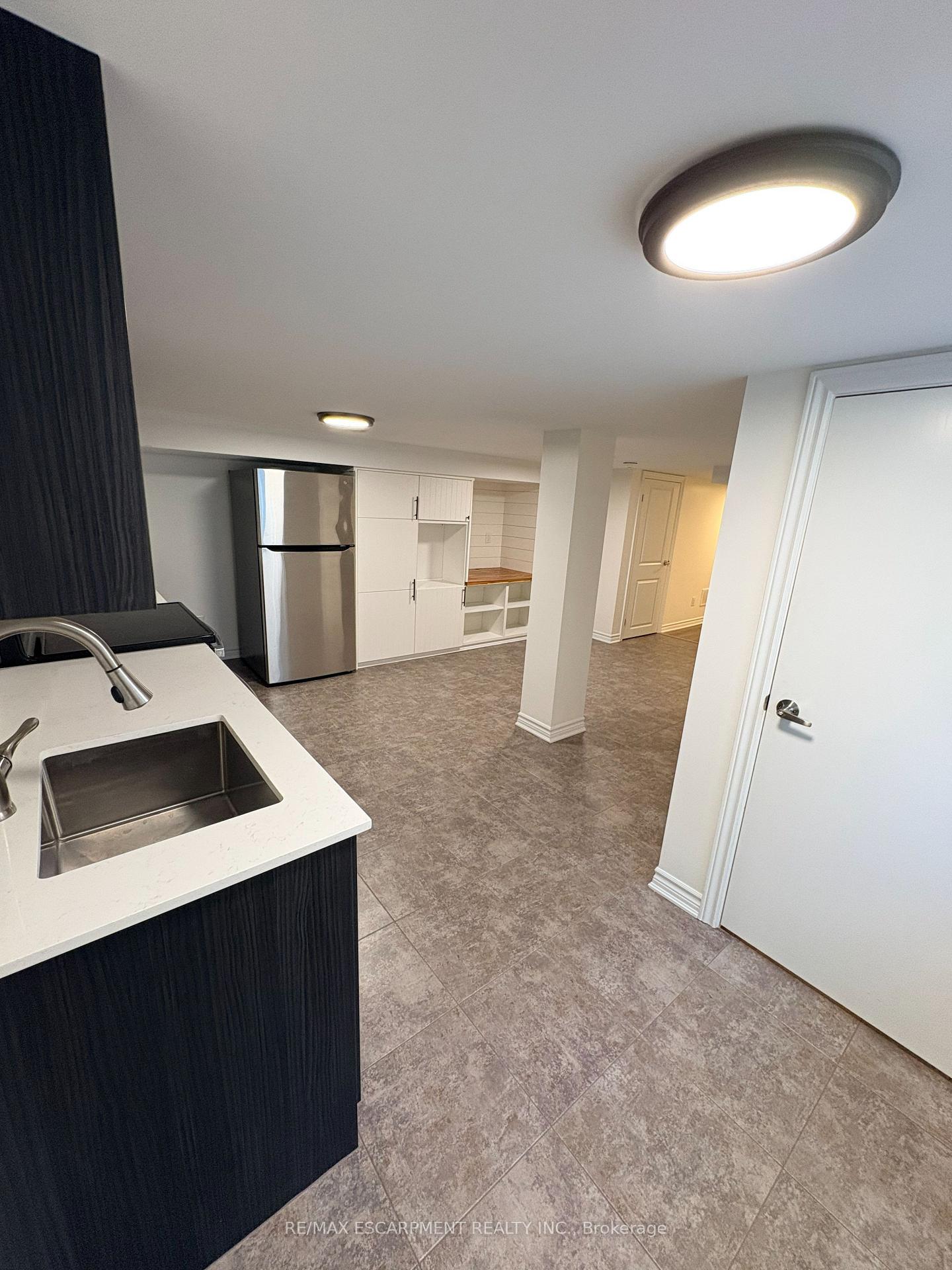 Photo 3 of Unit LOWER, 9 East 33rd Street, Hamilton, Raleigh — HOMEH