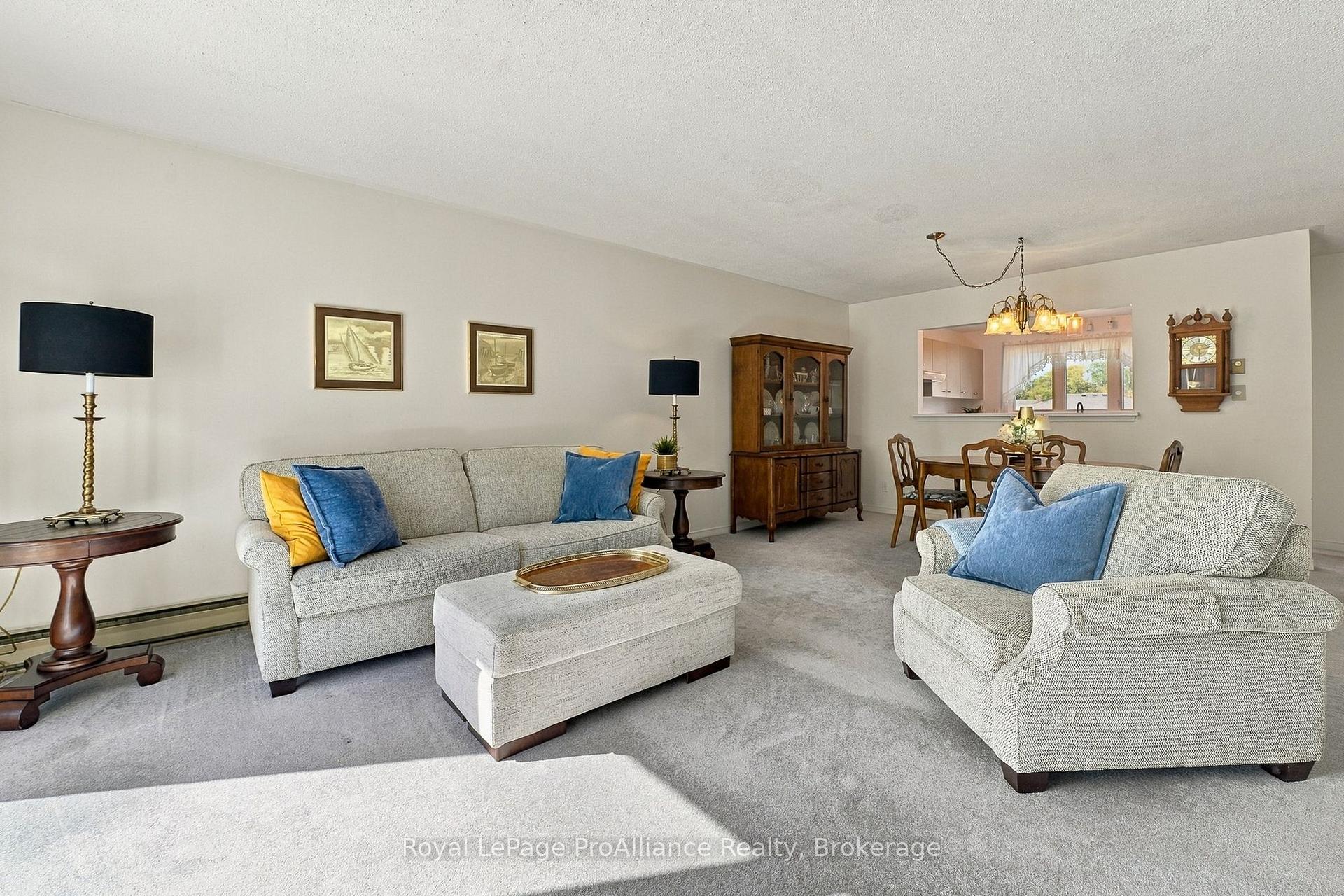 Photo 3 of Unit 10, 179 Herchimer Avenue, Belleville, Belleville Ward — HOMEH
