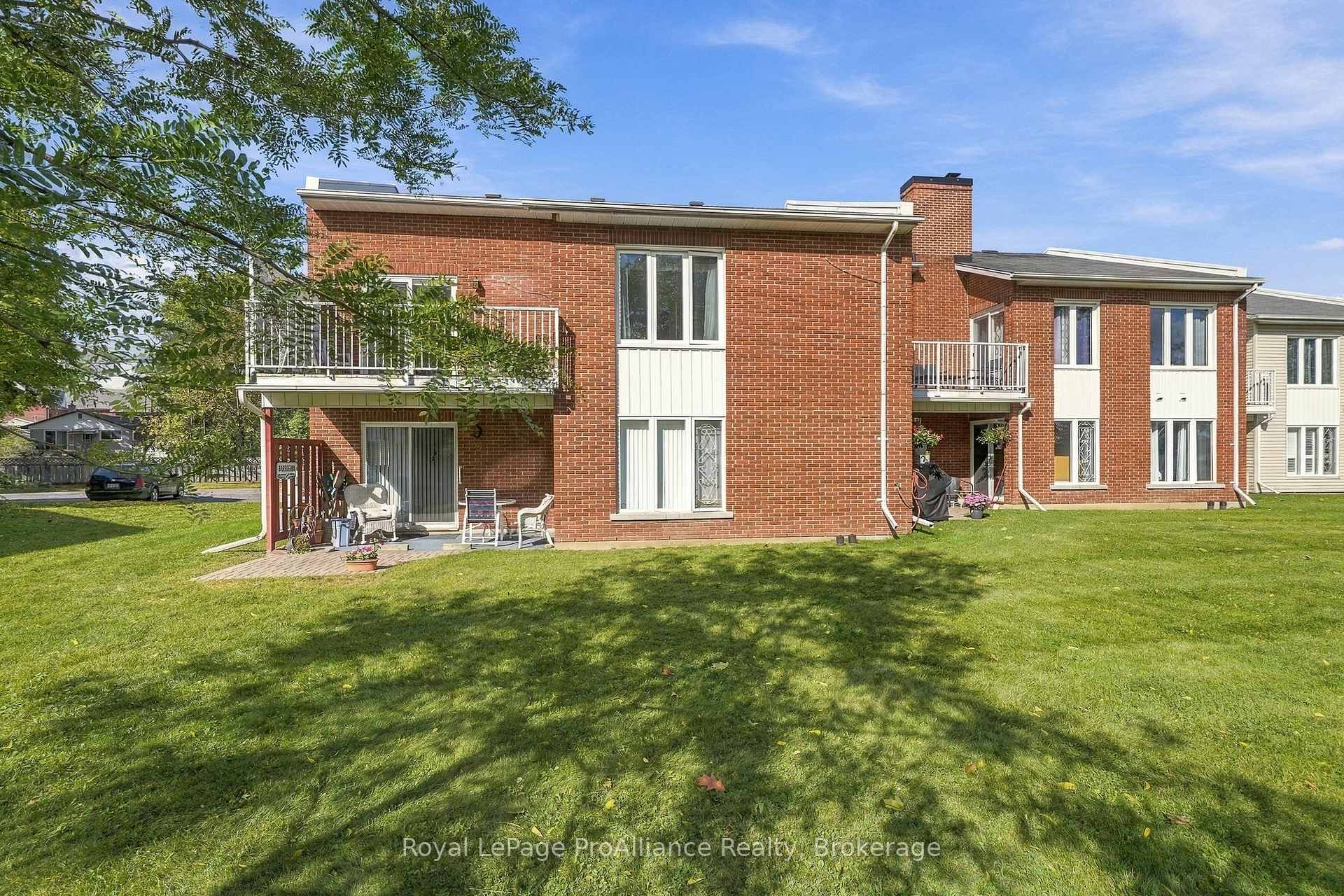 Photo 24 of Unit 10, 179 Herchimer Avenue, Belleville, Belleville Ward — HOMEH