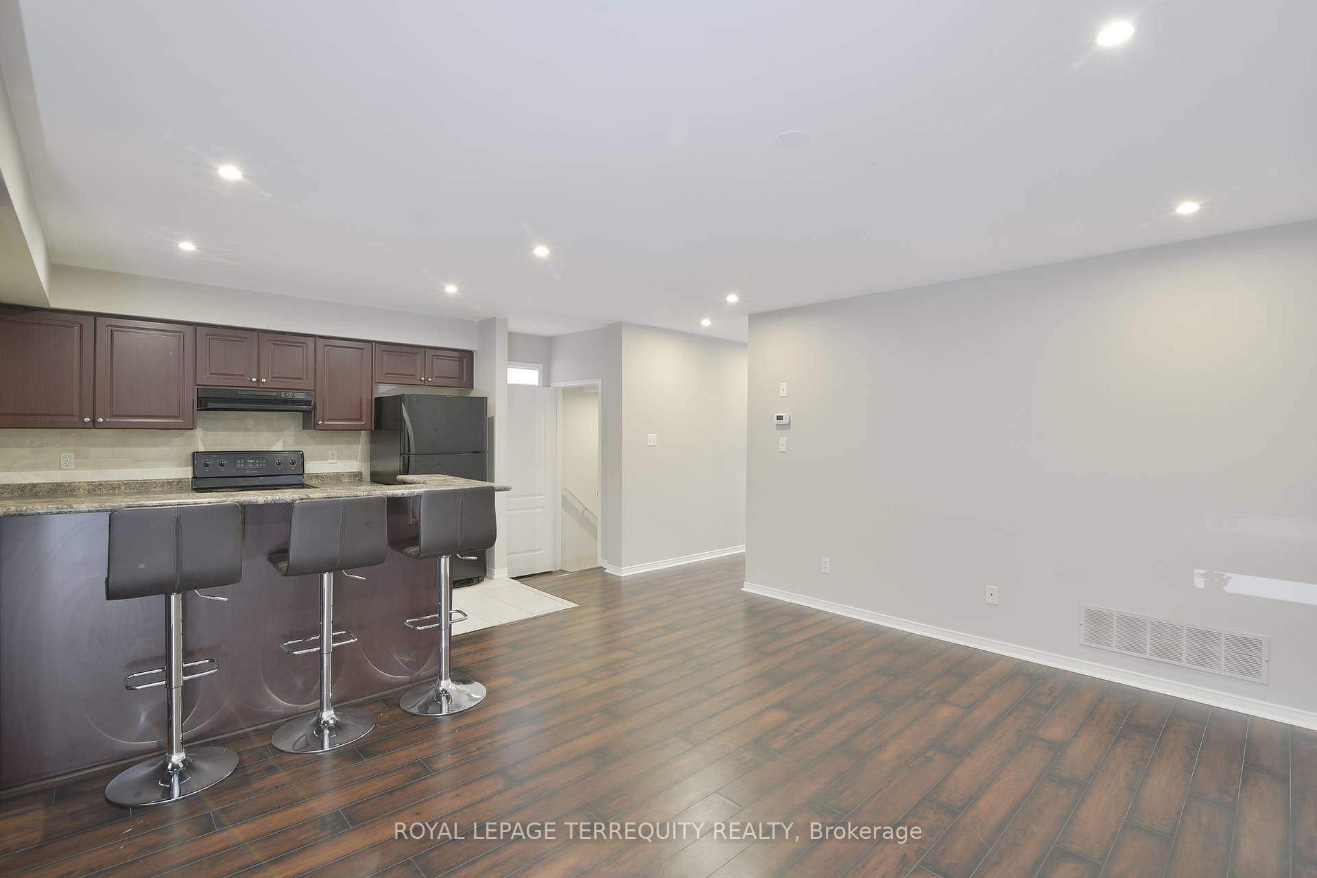 Photo 6 of Unit 56, 1489 Heritage Way, Oakville, Glen Abbey — HOMEH
