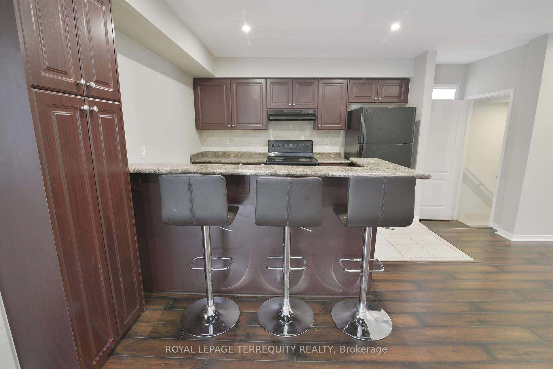 Photo 7 of Unit 56, 1489 Heritage Way, Oakville, Glen Abbey — HOMEH