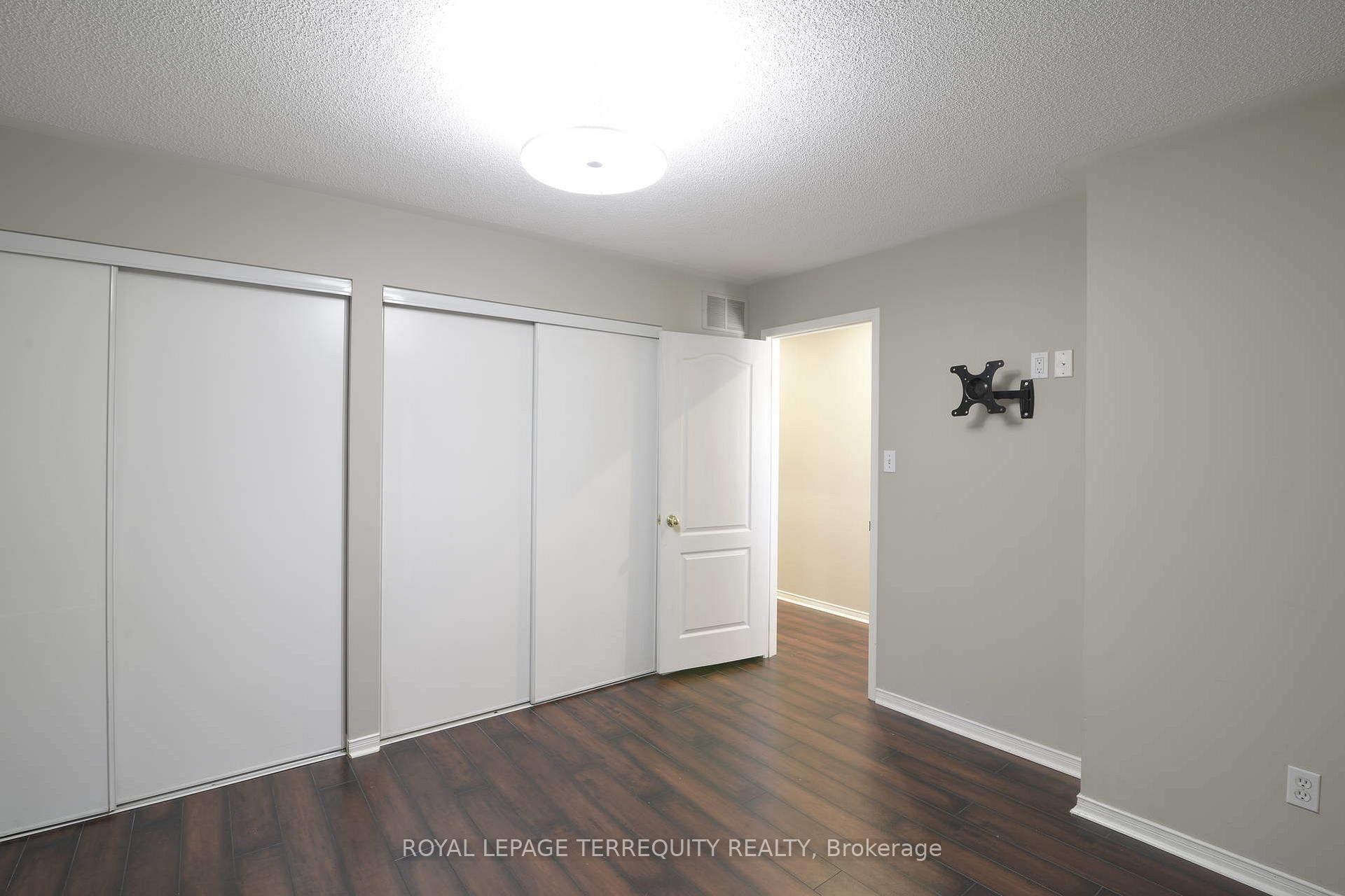 Photo 9 of Unit 56, 1489 Heritage Way, Oakville, Glen Abbey — HOMEH