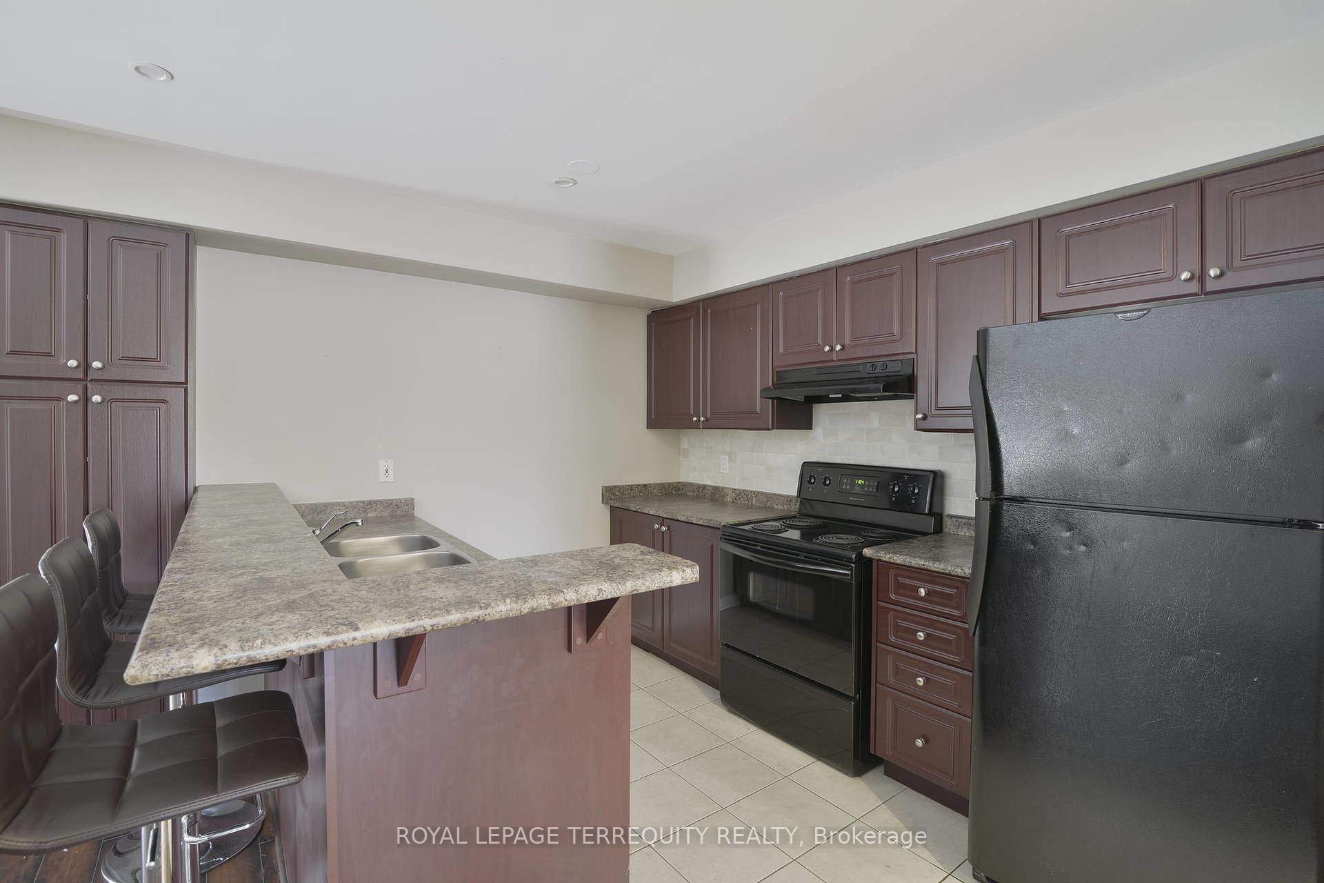 Photo 12 of Unit 56, 1489 Heritage Way, Oakville, Glen Abbey — HOMEH