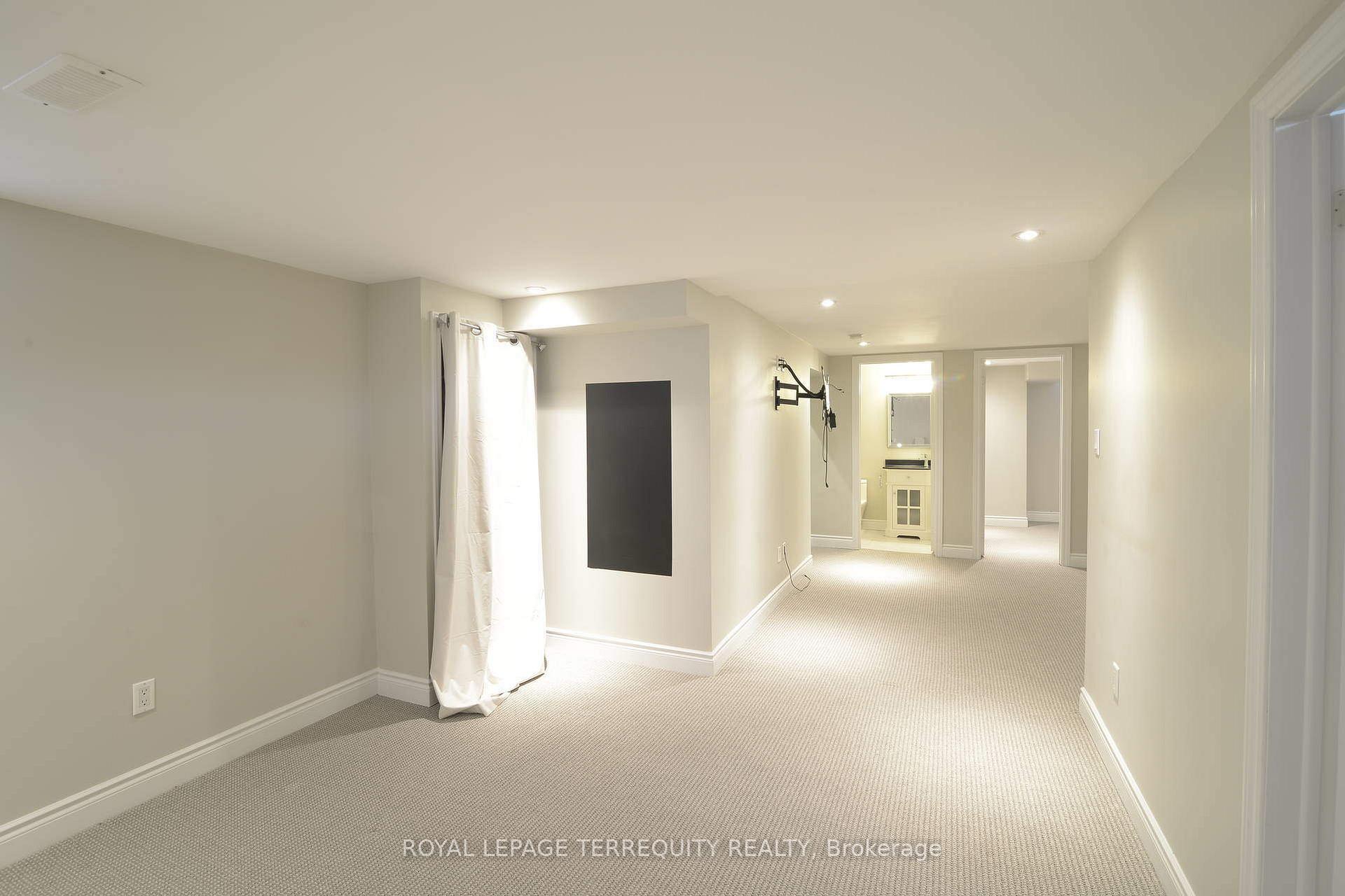 Photo 13 of Unit 56, 1489 Heritage Way, Oakville, Glen Abbey — HOMEH