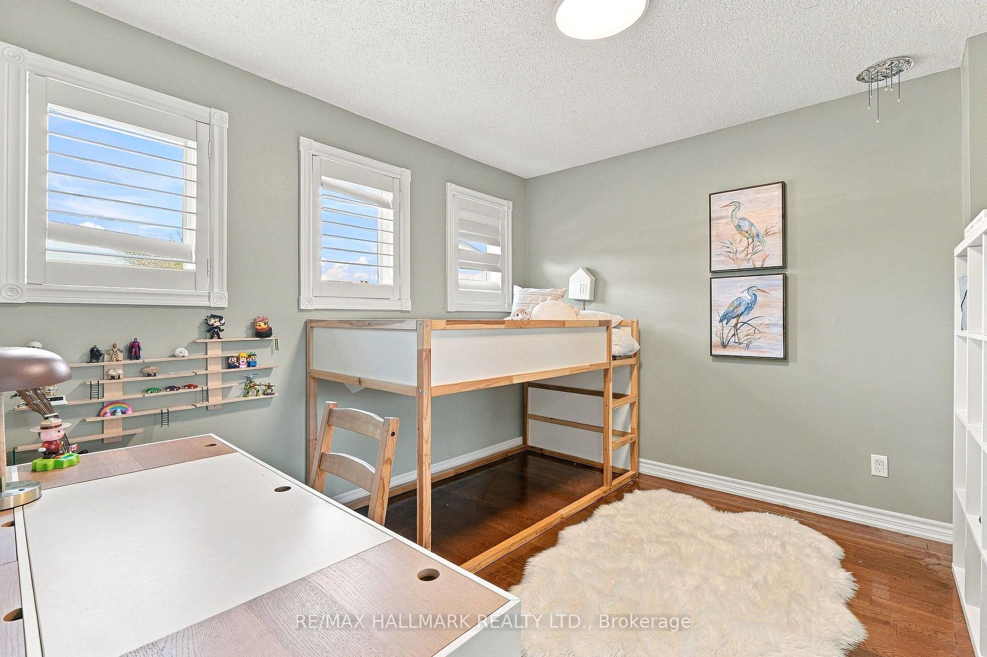 Photo 21 of 1246 Winterbourne Drive, Oakville, Clearview — HOMEH