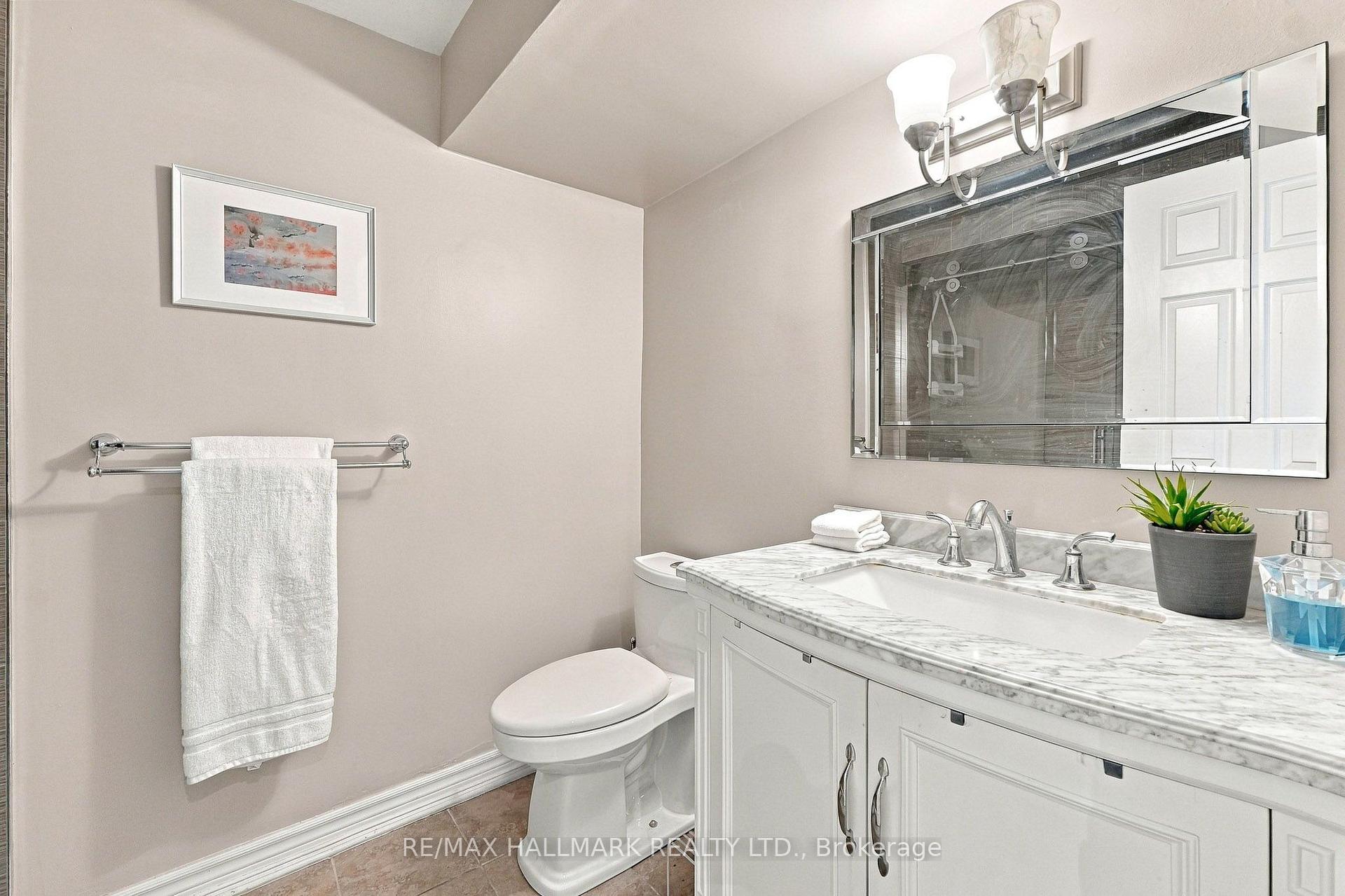 Photo 27 of 1246 Winterbourne Drive, Oakville, Clearview — HOMEH