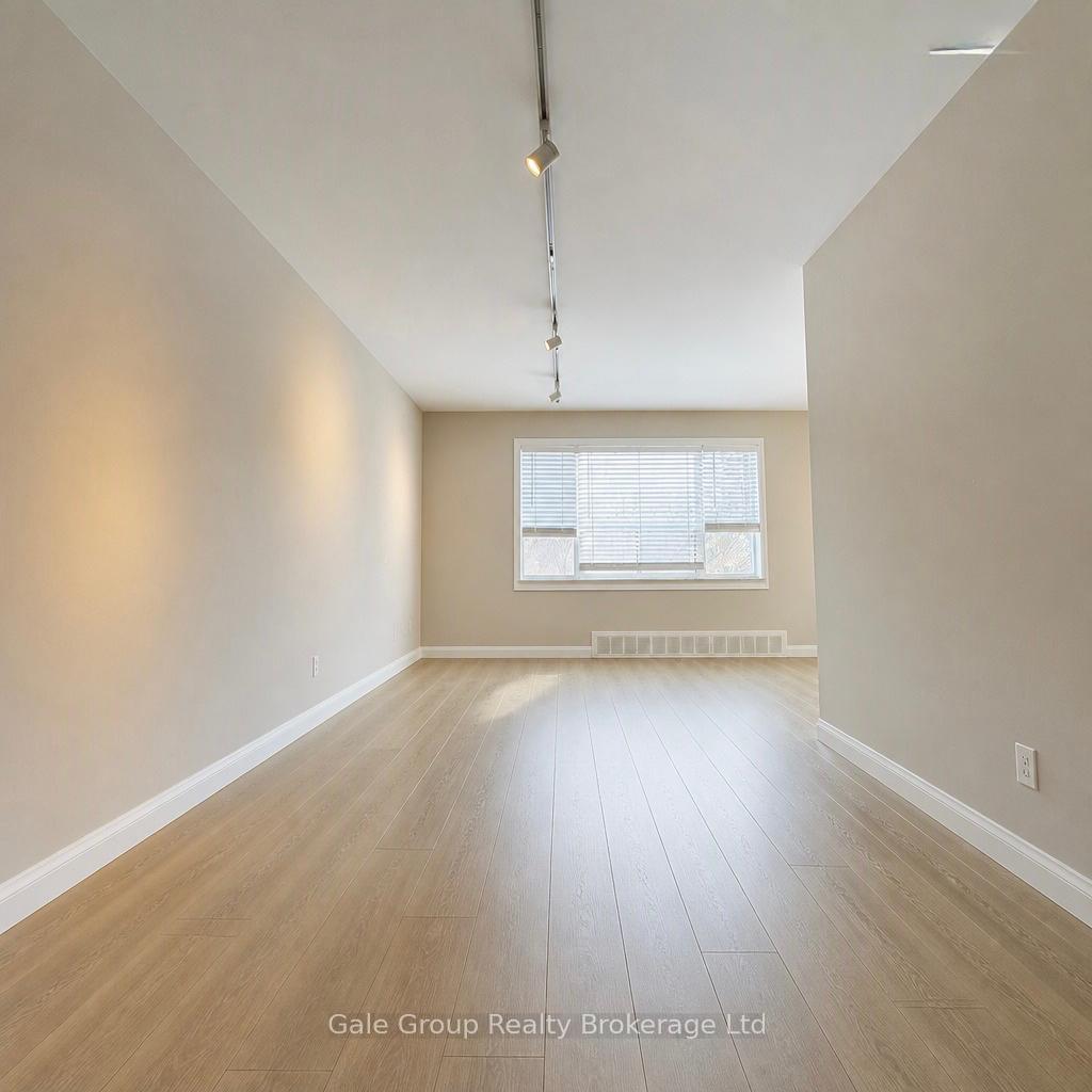 Photo 4 of Unit Unit-6, 25 Paisley Boulevard, Mississauga, Cooksville — HOMEH