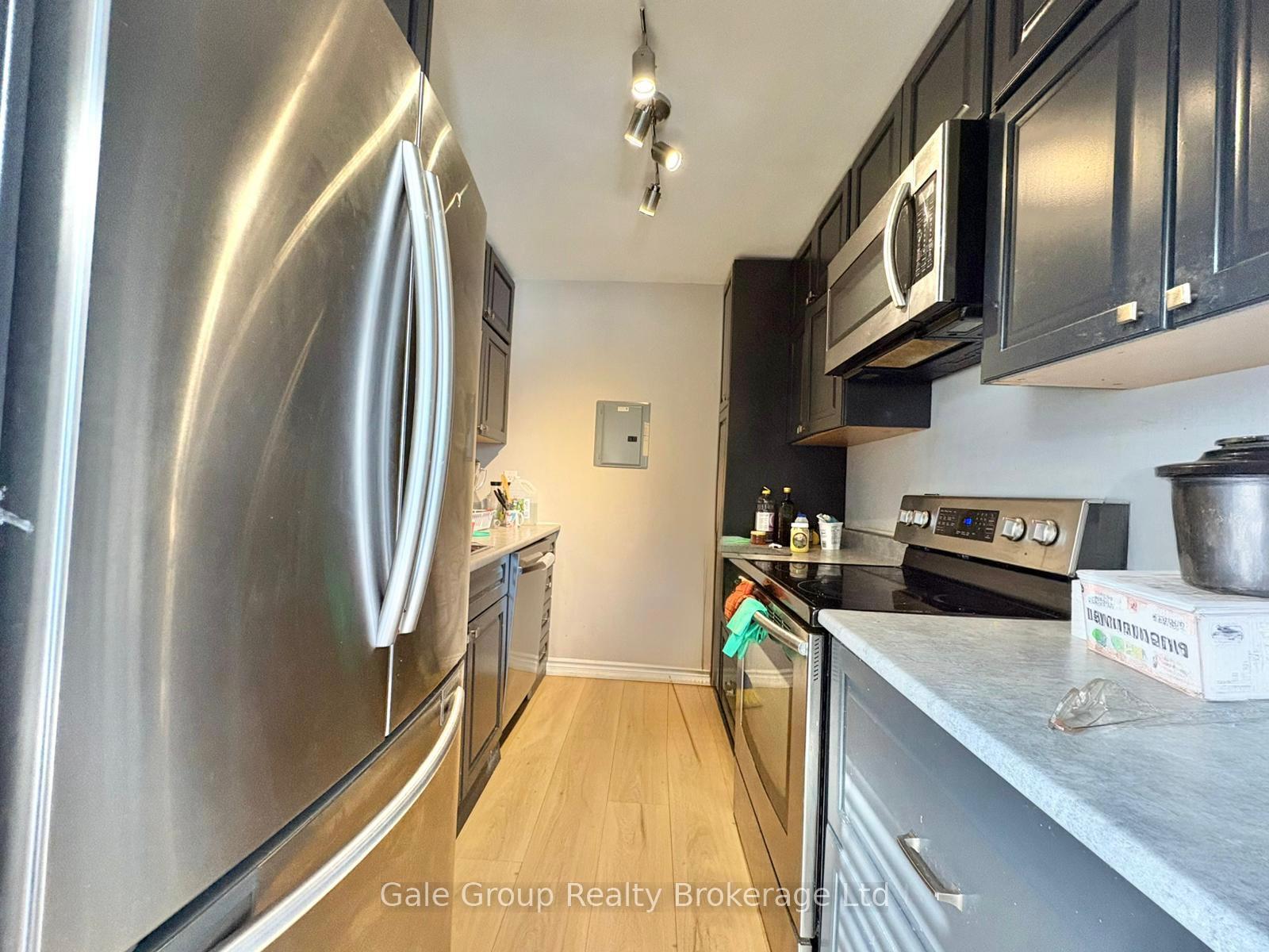 Photo 7 of Unit Unit-6, 25 Paisley Boulevard, Mississauga, Cooksville — HOMEH