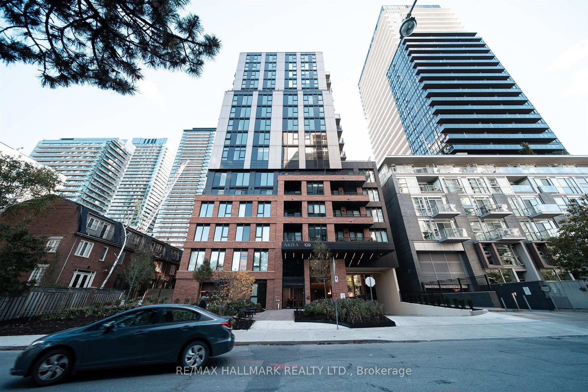 Photo of Unit 1109, 109 Erskine Avenue