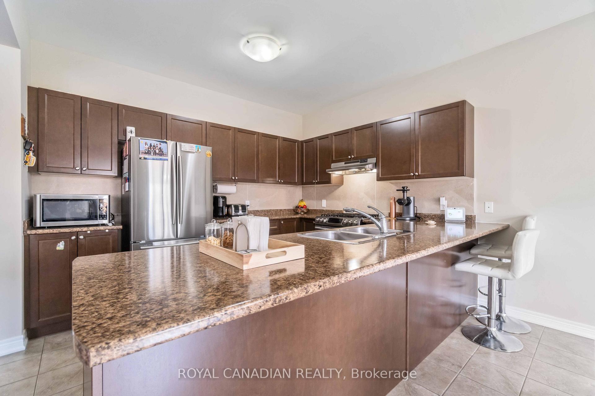 Photo 17 of 92 Bethune Avenue, Hamilton, Rural Glanbrook — HOMEH