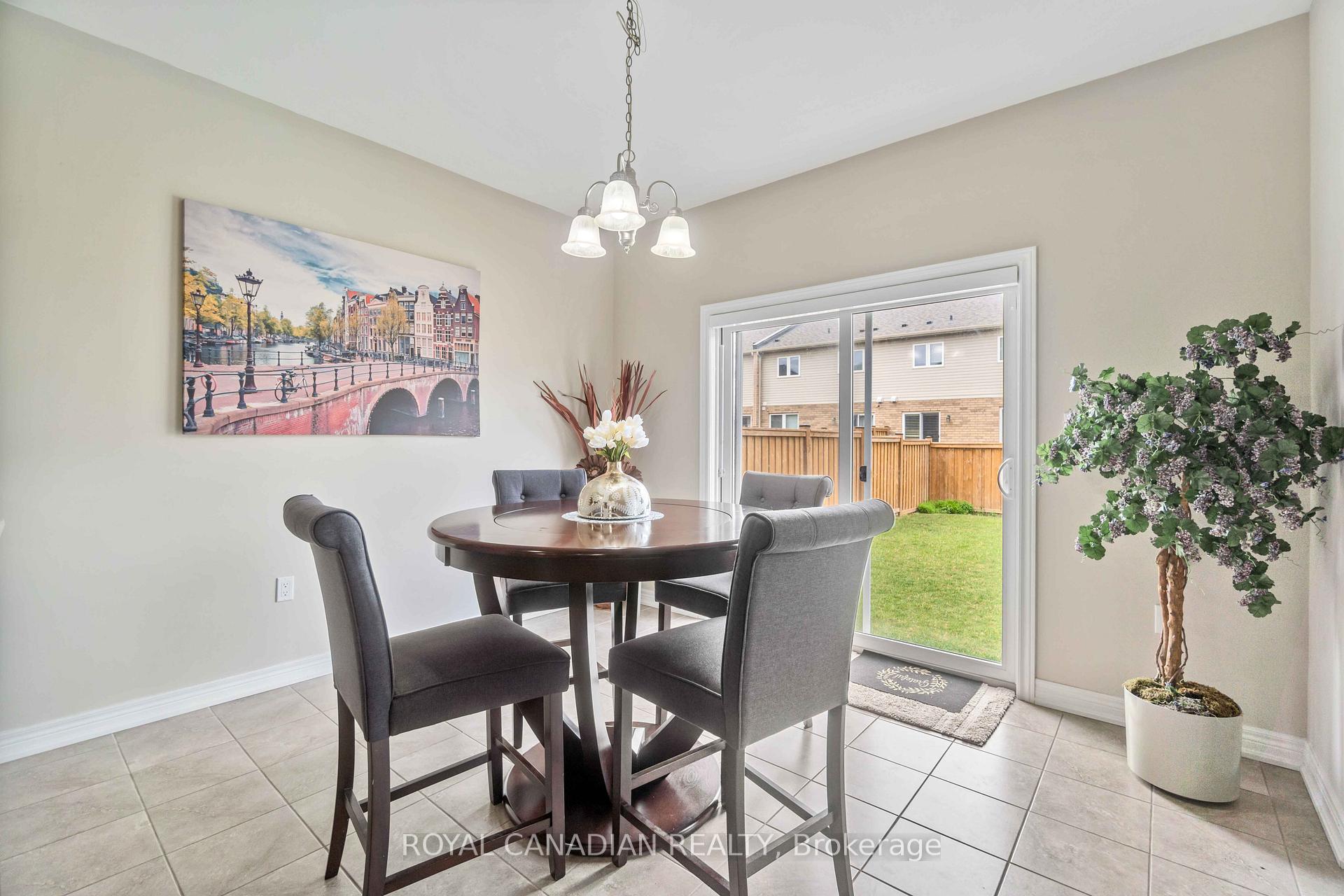 Photo 18 of 92 Bethune Avenue, Hamilton, Rural Glanbrook — HOMEH