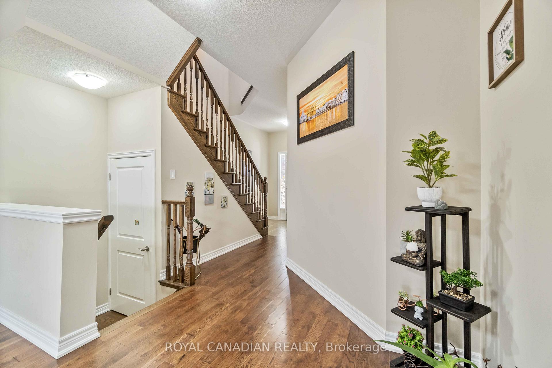 Photo 23 of 92 Bethune Avenue, Hamilton, Rural Glanbrook — HOMEH