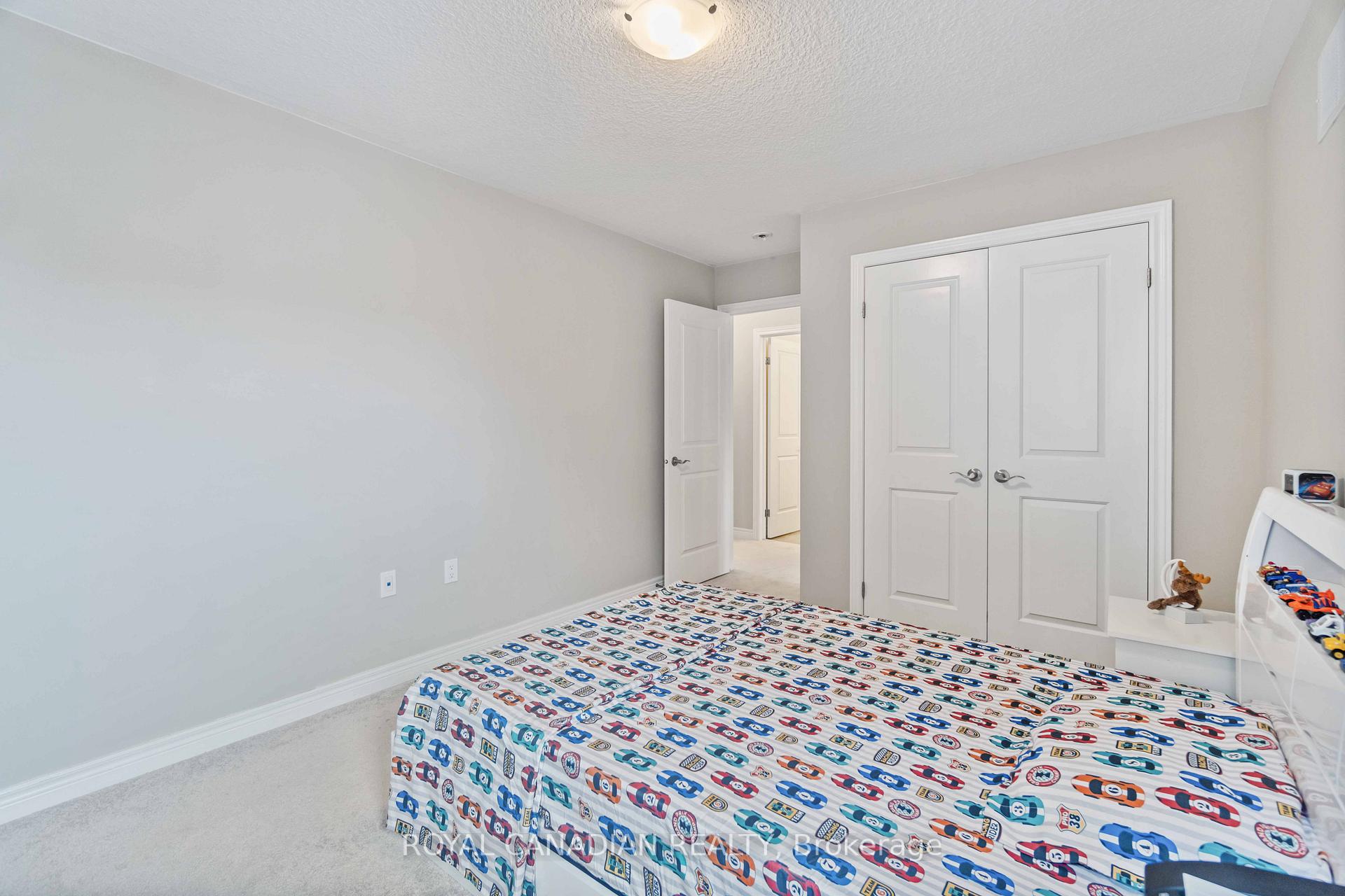 Photo 36 of 92 Bethune Avenue, Hamilton, Rural Glanbrook — HOMEH
