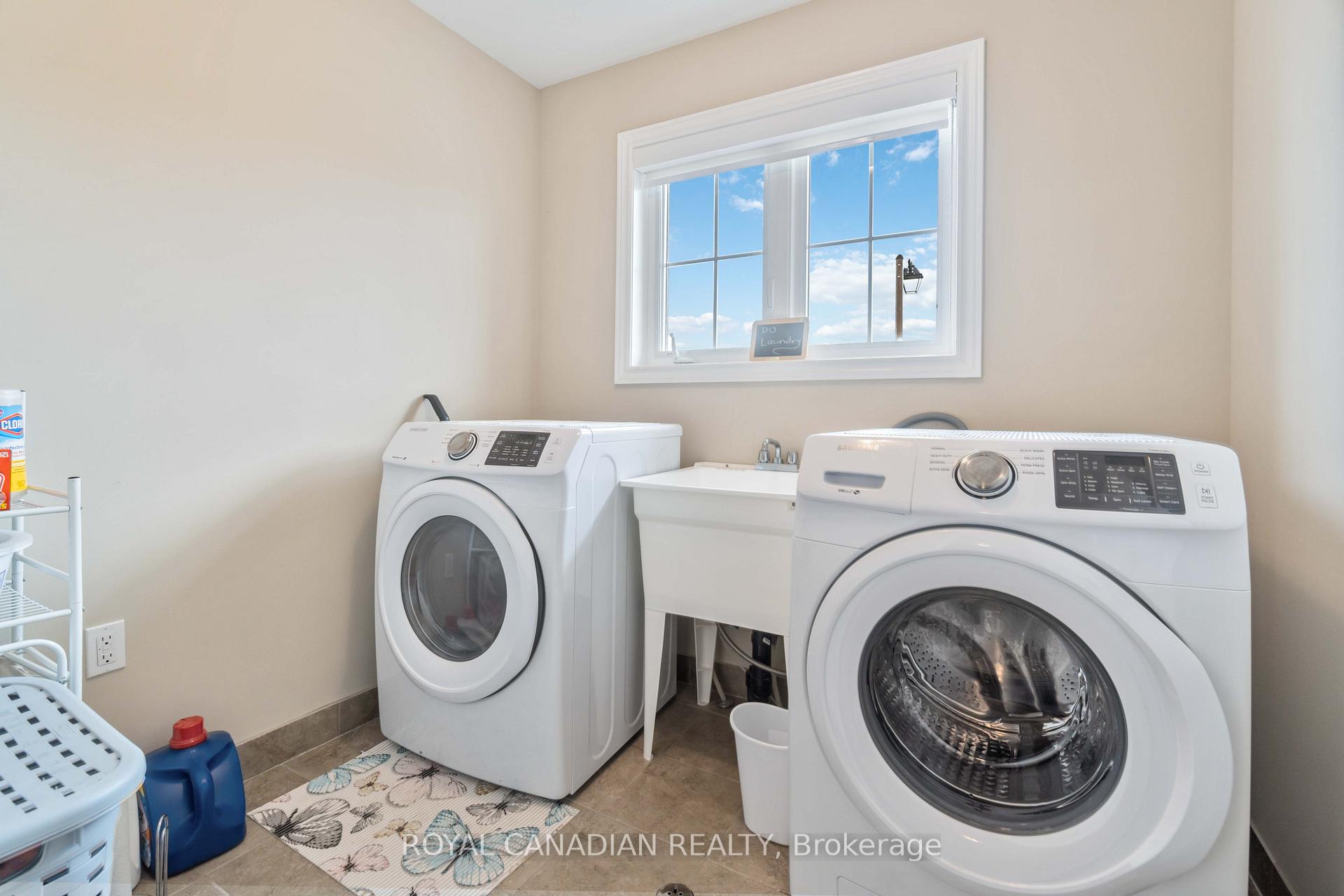 Photo 44 of 92 Bethune Avenue, Hamilton, Rural Glanbrook — HOMEH