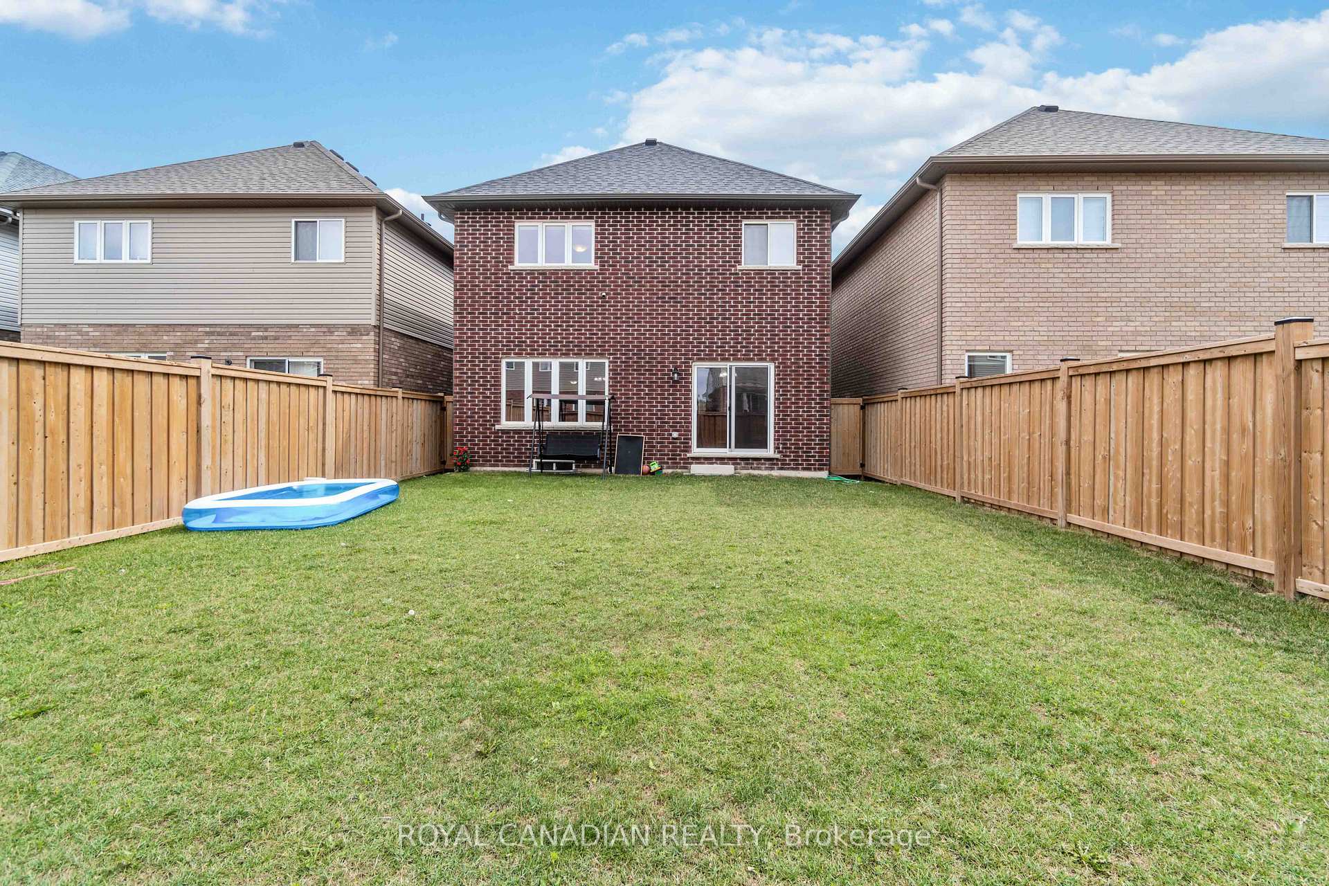 Photo 48 of 92 Bethune Avenue, Hamilton, Rural Glanbrook — HOMEH