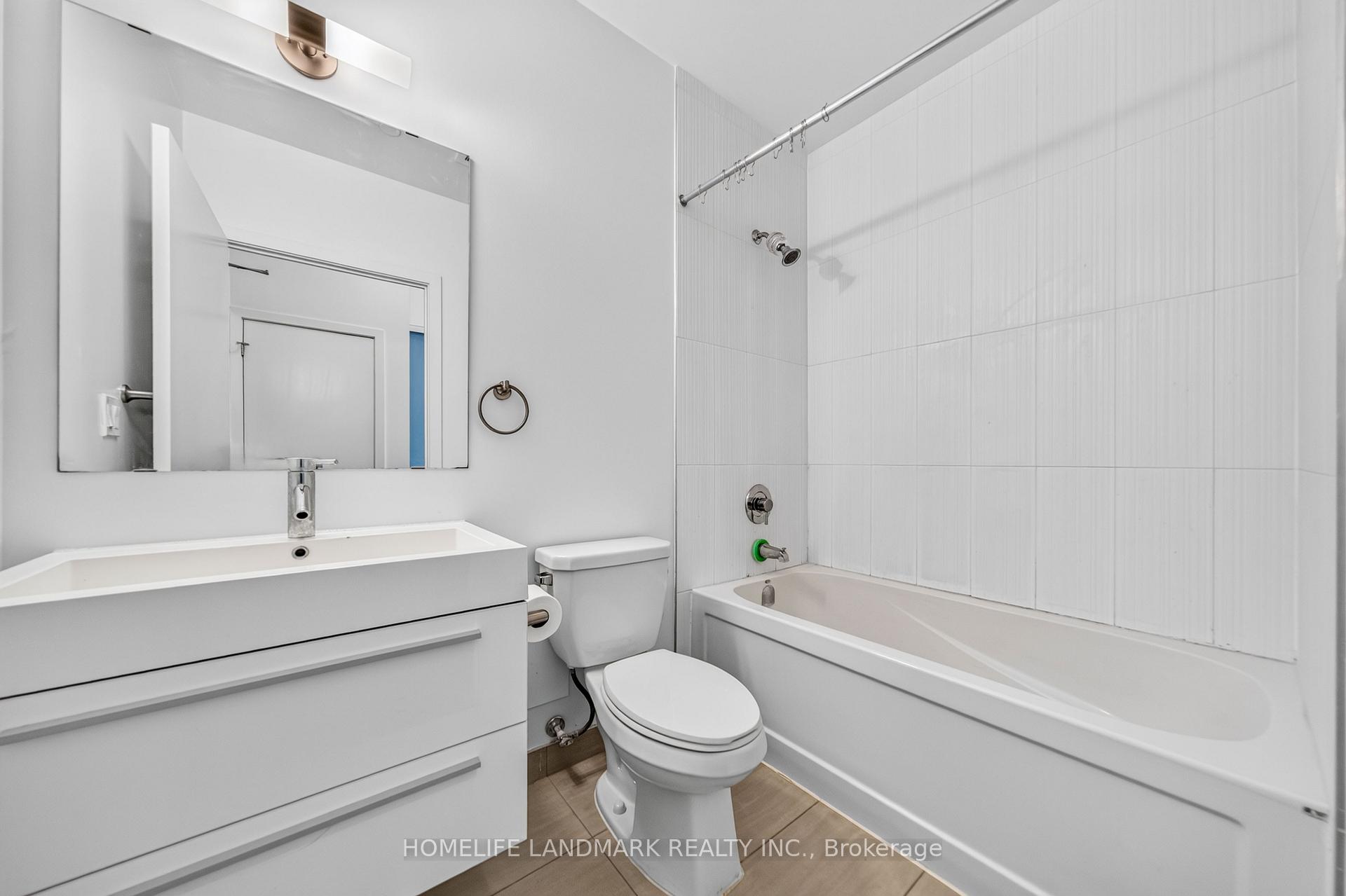Photo 7 of Unit 705, 297 College Street, Toronto, Kensington-Chinatown — HOMEH