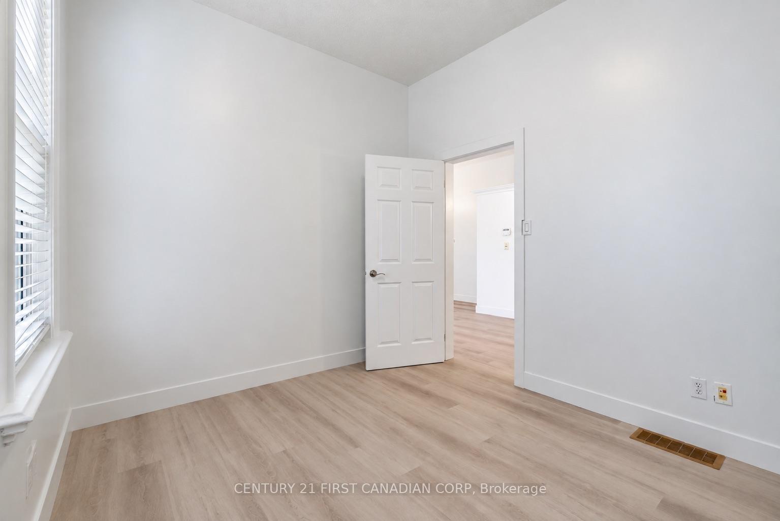 Photo 13 of 682 Princess Avenue, London, East G — HOMEH