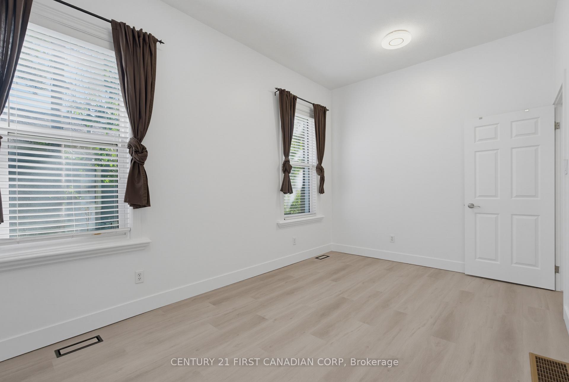 Photo 15 of 682 Princess Avenue, London, East G — HOMEH
