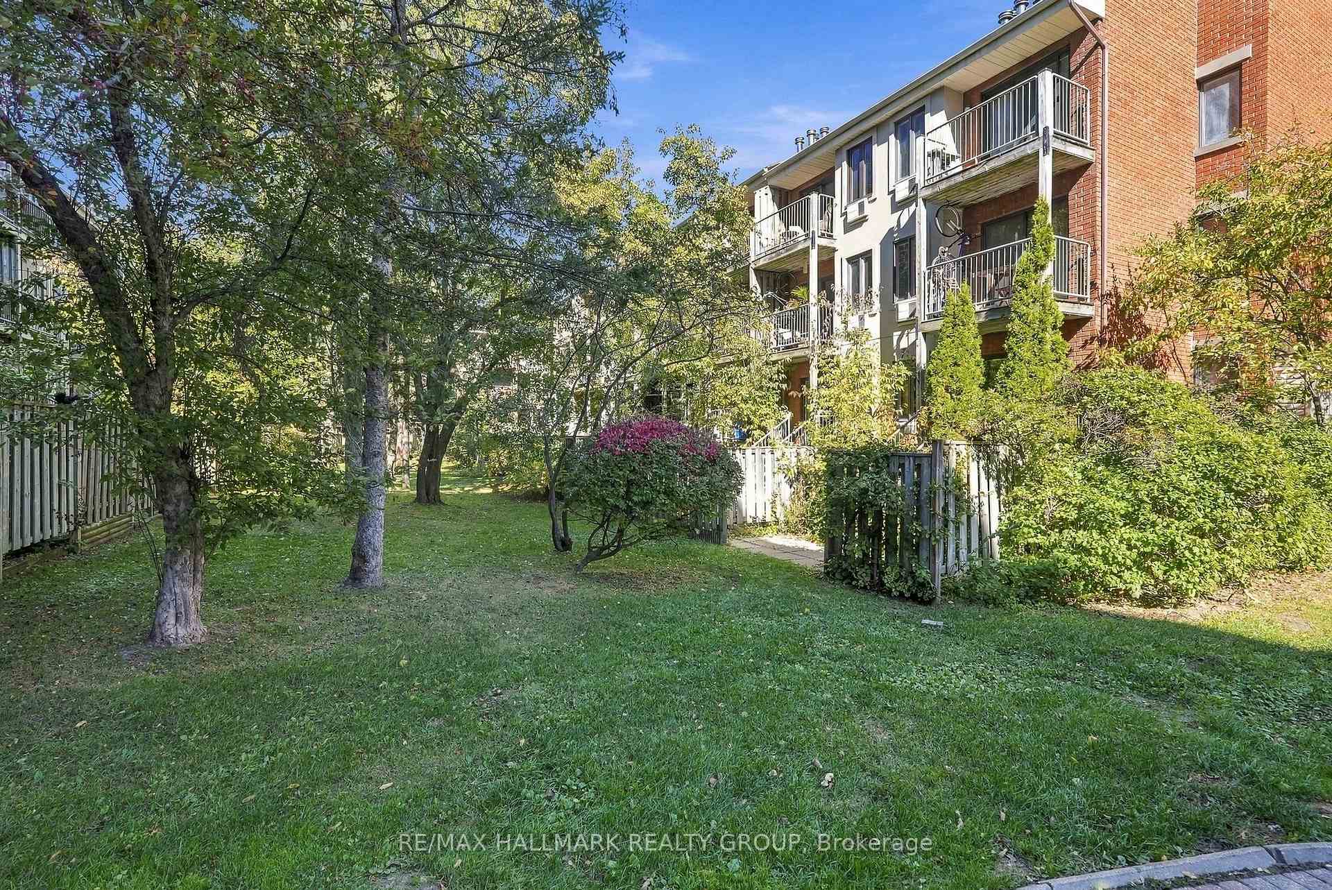 Photo 28 of 28 Crispin Private, Ottawa, Manor Park — HOMEH