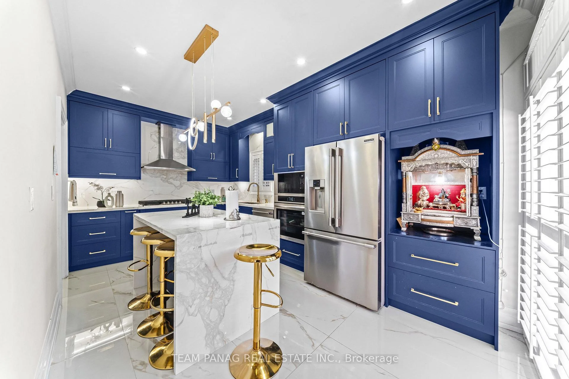 Photo 14 of 22 Bellflower Lane, Brampton, Bramalea North Industrial — HOMEH