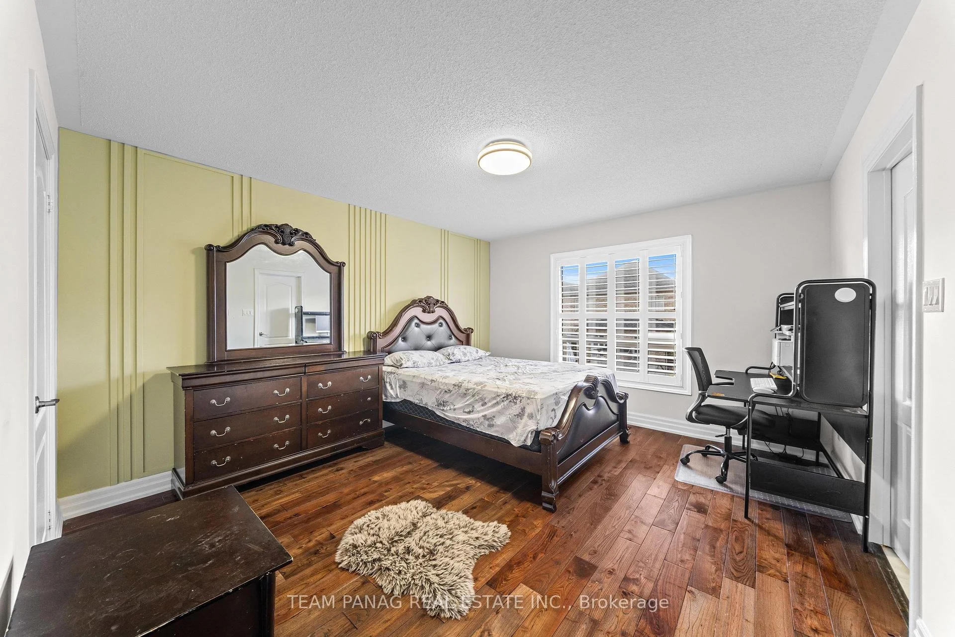 Photo 23 of 22 Bellflower Lane, Brampton, Bramalea North Industrial — HOMEH