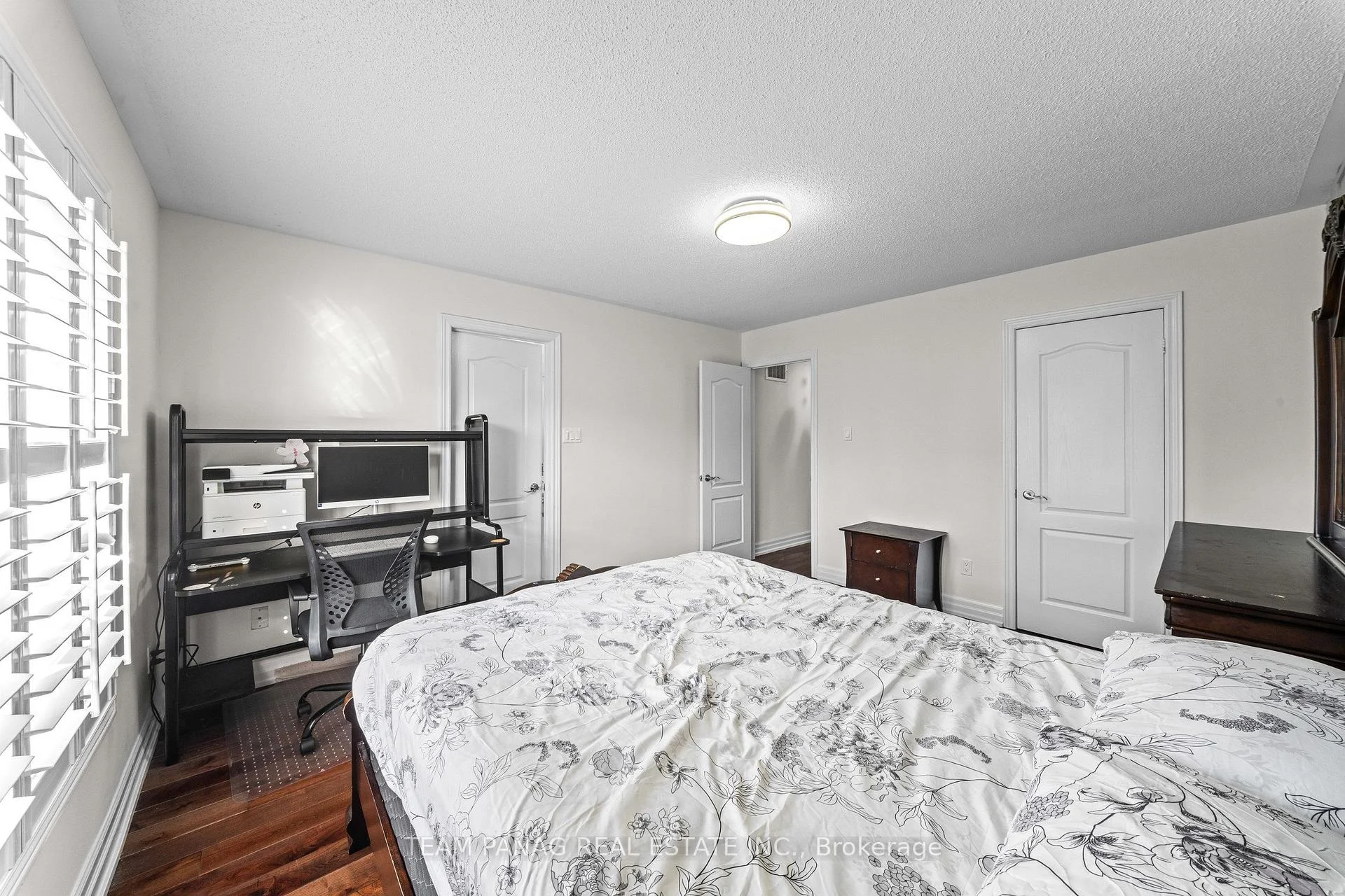 Photo 24 of 22 Bellflower Lane, Brampton, Bramalea North Industrial — HOMEH
