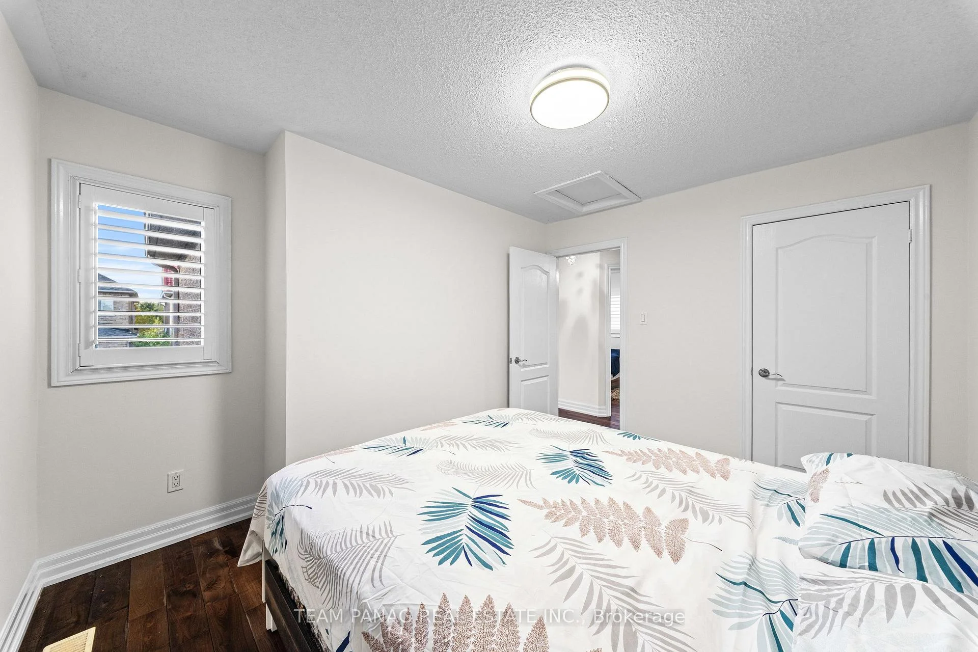 Photo 31 of 22 Bellflower Lane, Brampton, Bramalea North Industrial — HOMEH