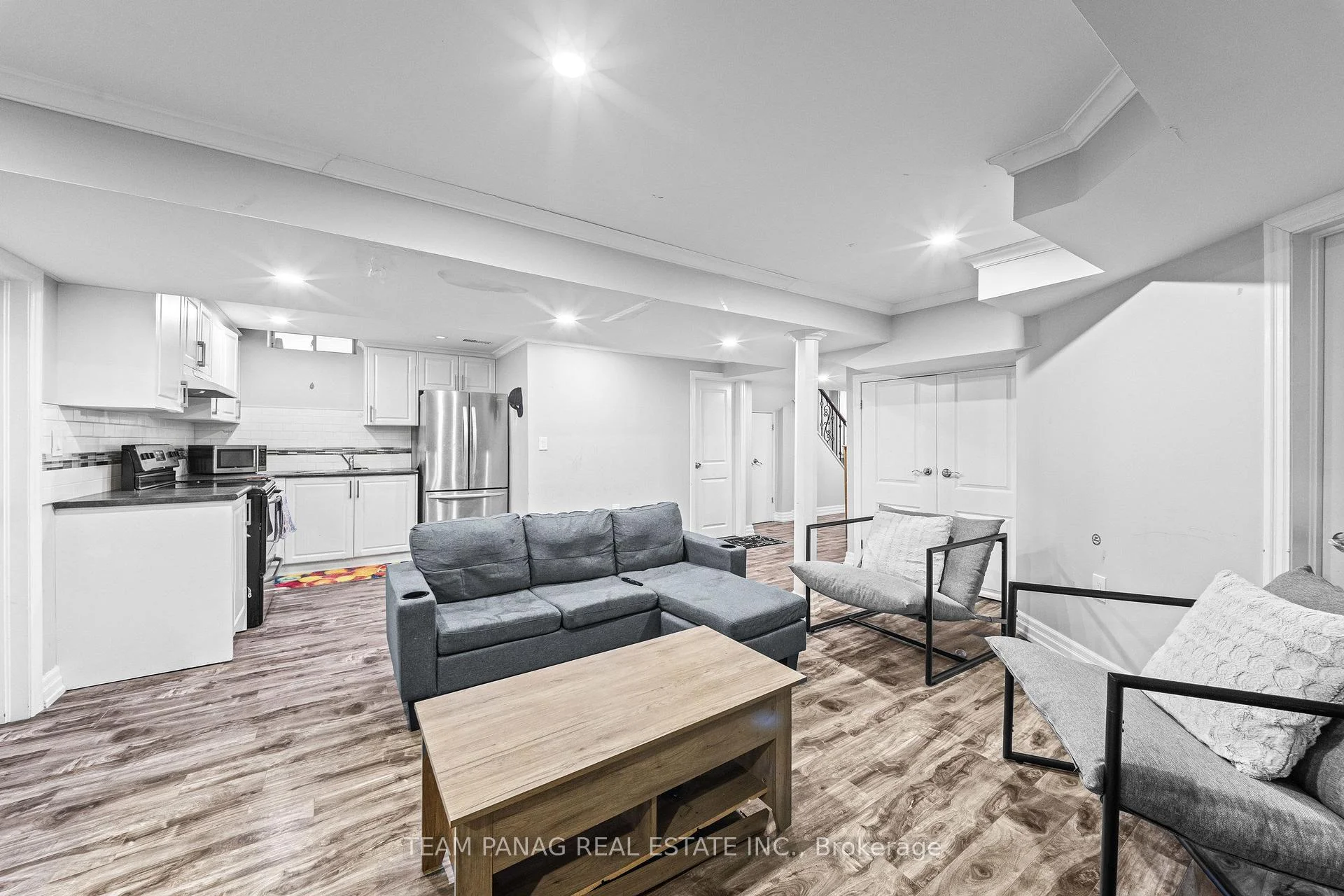 Photo 39 of 22 Bellflower Lane, Brampton, Bramalea North Industrial — HOMEH