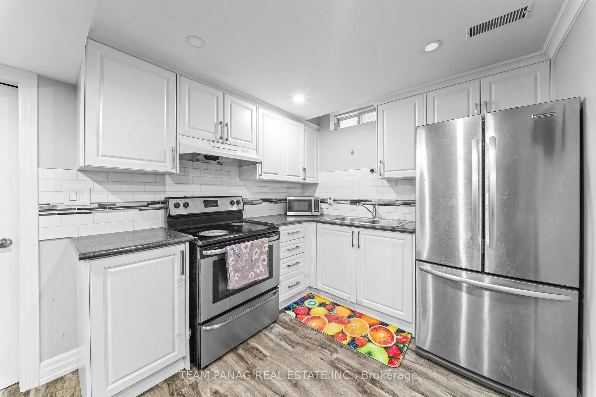 Photo 40 of 22 Bellflower Lane, Brampton, Bramalea North Industrial — HOMEH