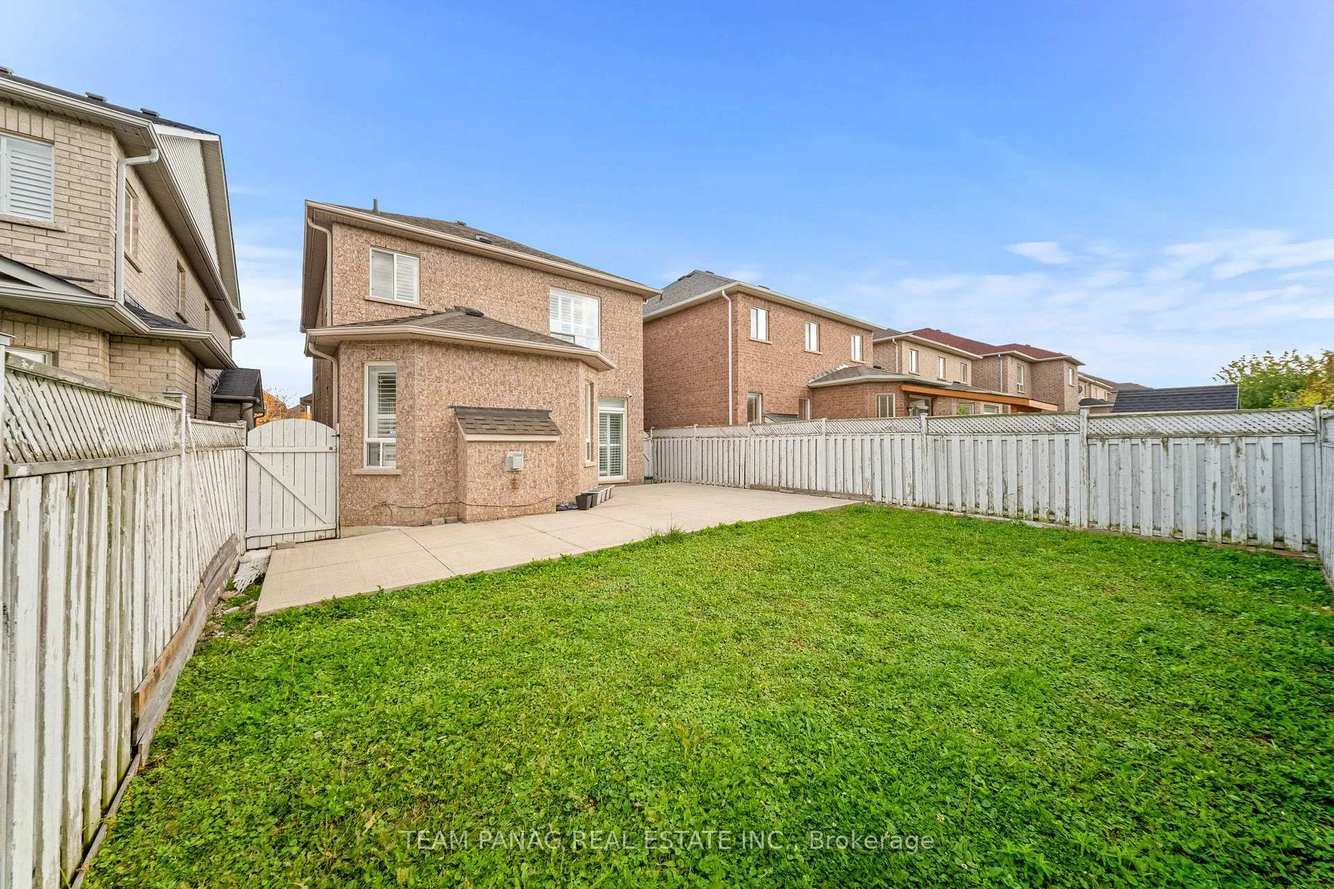 Photo 45 of 22 Bellflower Lane, Brampton, Bramalea North Industrial — HOMEH