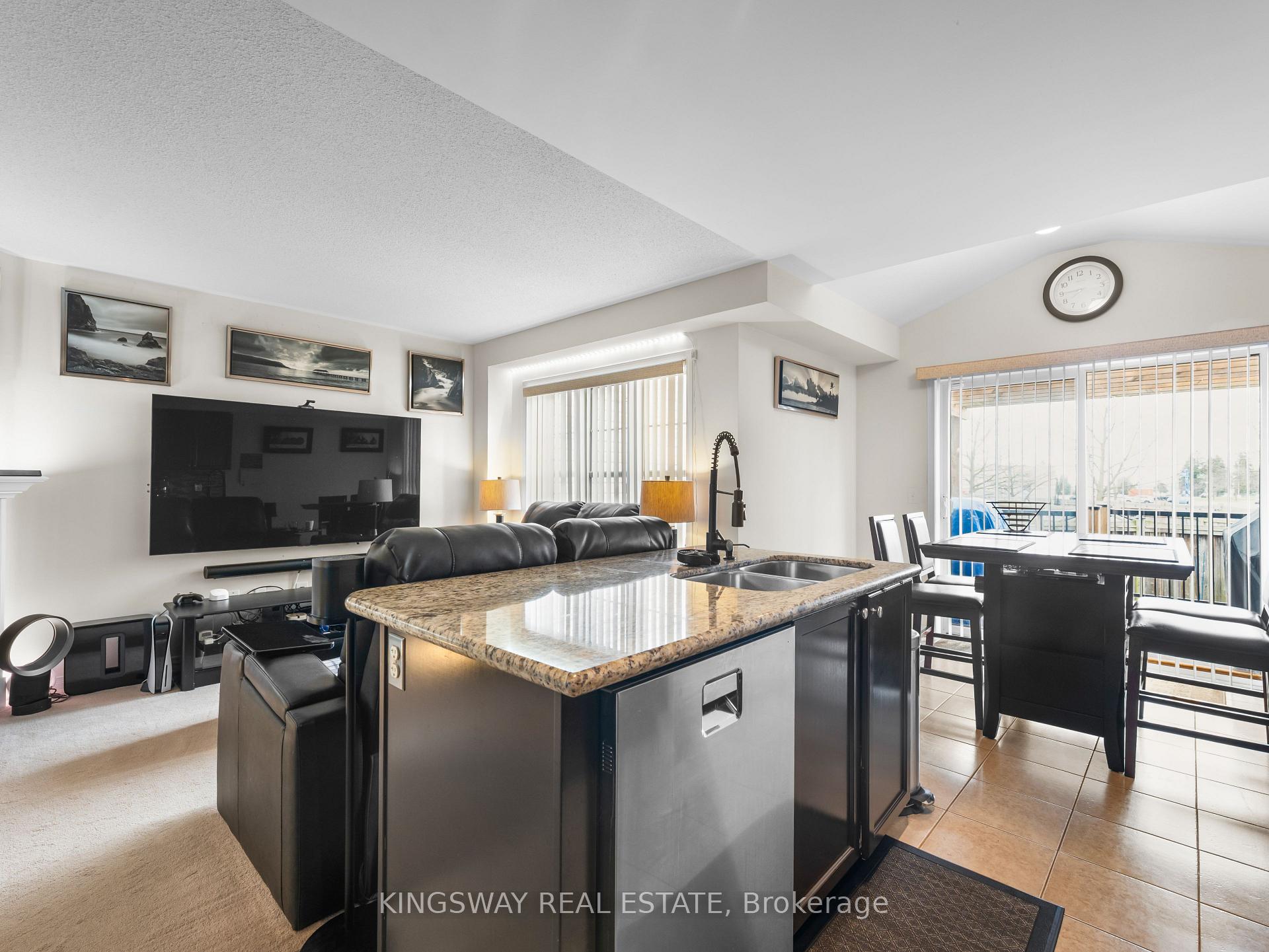 Photo 8 of 57 Harbourside Drive, Whitby, Port Whitby — HOMEH