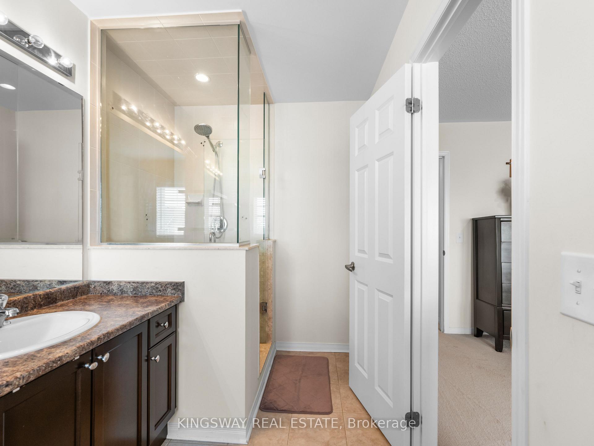 Photo 17 of 57 Harbourside Drive, Whitby, Port Whitby — HOMEH