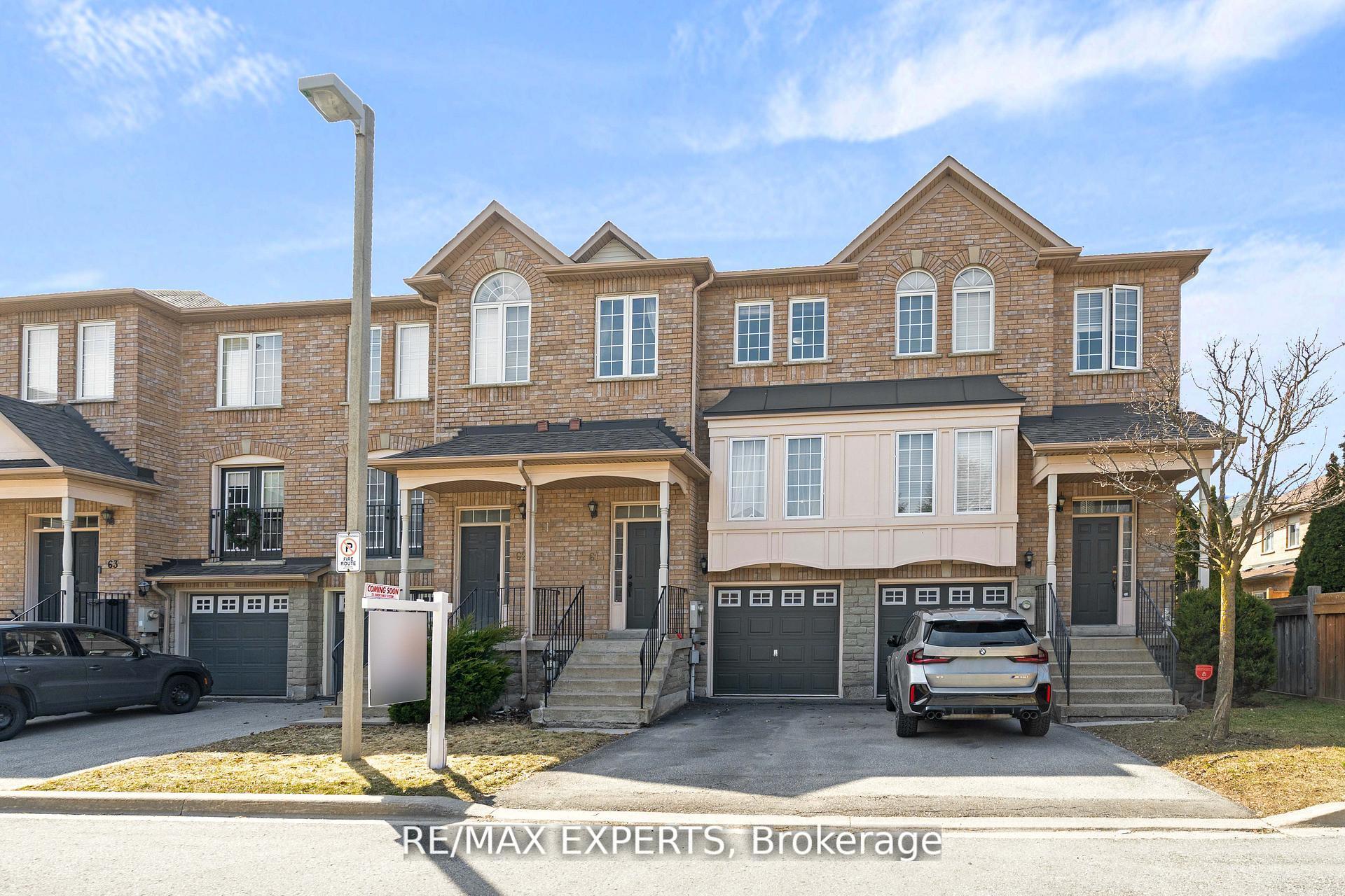 Photo of Unit 61, 19 Foxchase Avenue