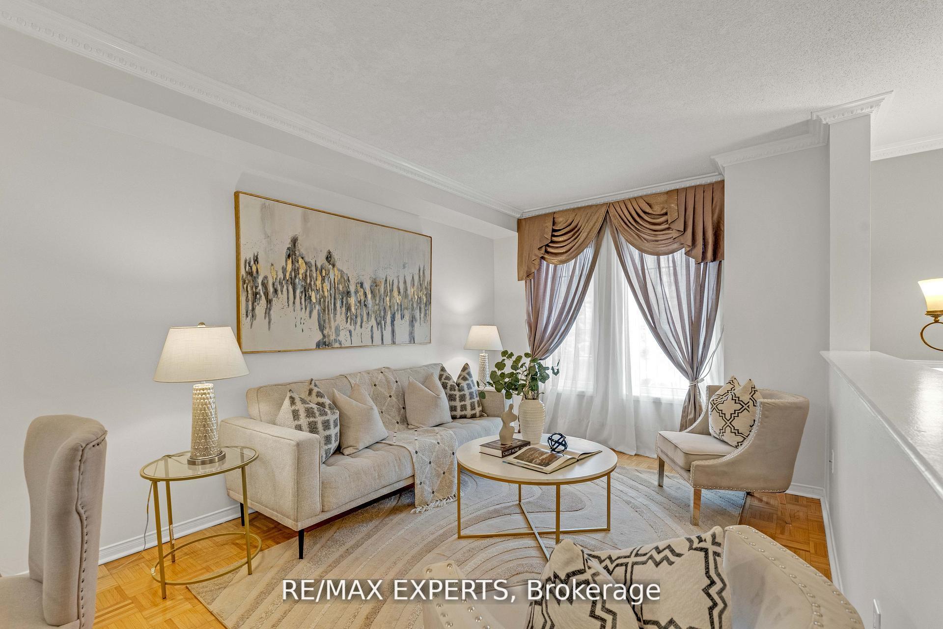 Photo 6 of Unit 61, 19 Foxchase Avenue, Vaughan, East Woodbridge — HOMEH