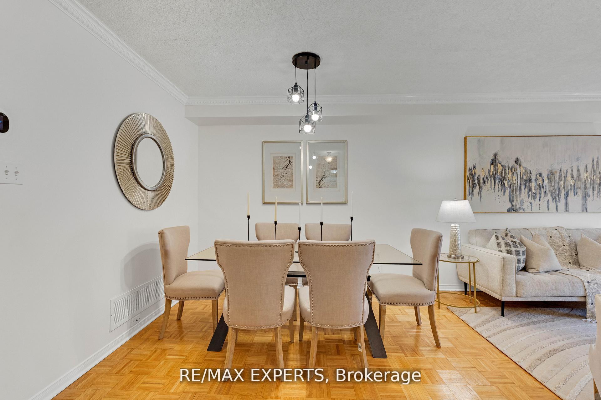 Photo 7 of Unit 61, 19 Foxchase Avenue, Vaughan, East Woodbridge — HOMEH