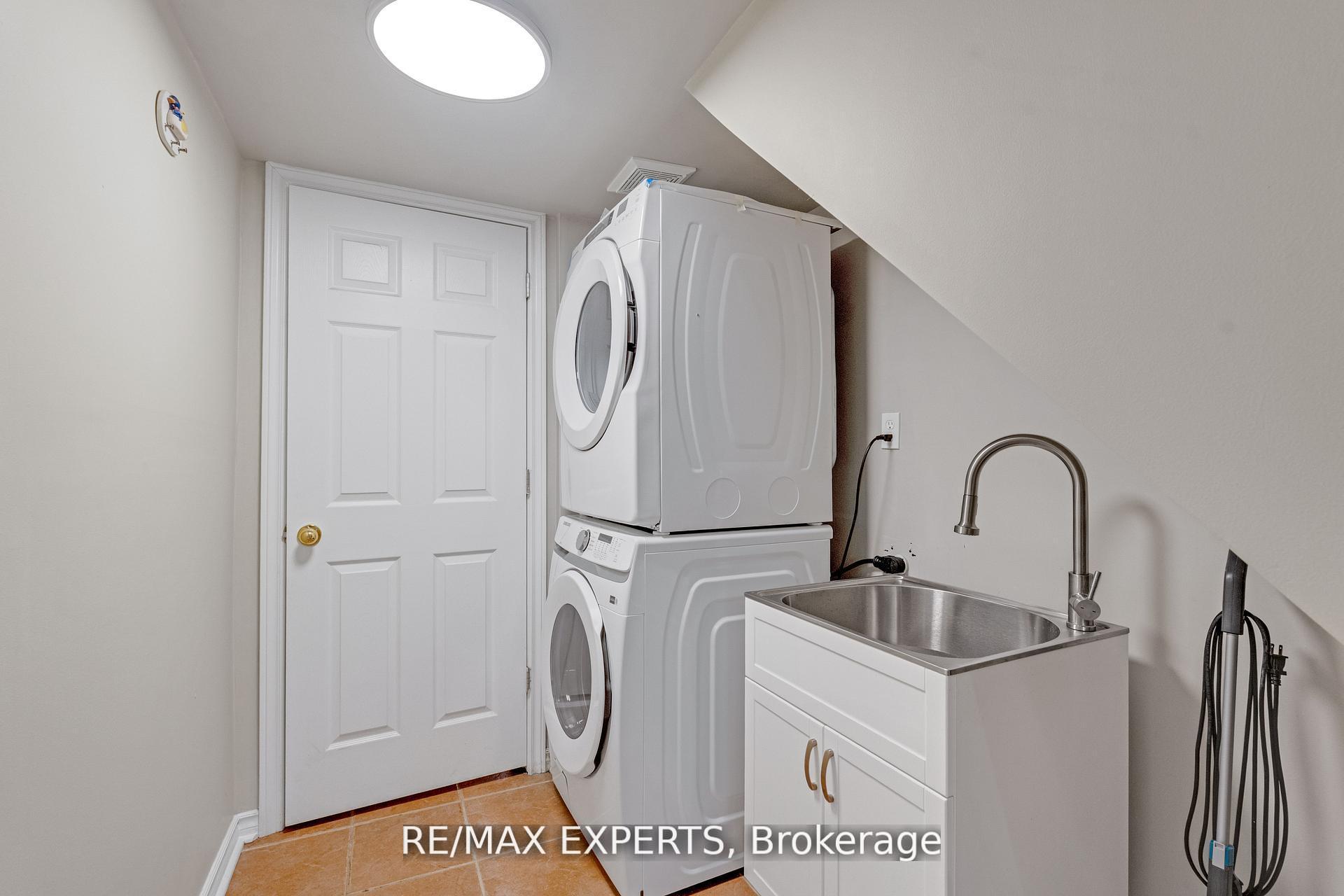 Photo 32 of Unit 61, 19 Foxchase Avenue, Vaughan, East Woodbridge — HOMEH