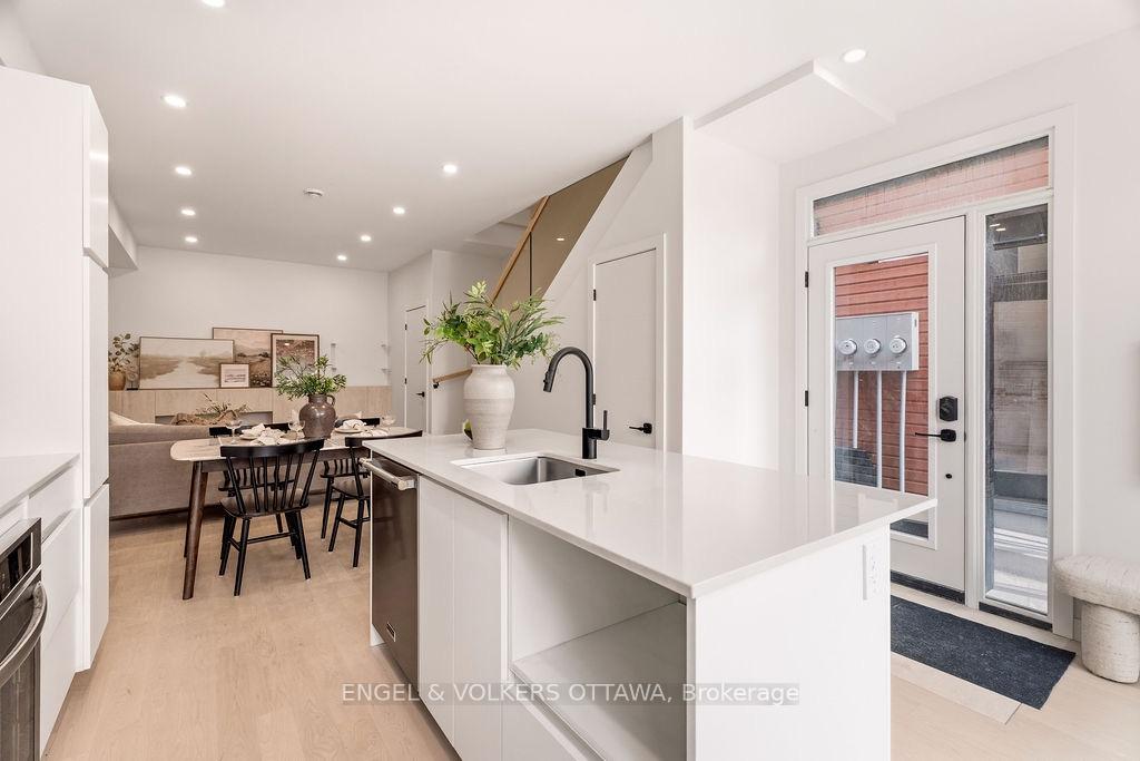 Photo 5 of Unit A, 47 Fairmont Avenue, Ottawa, Hintonburg — HOMEH