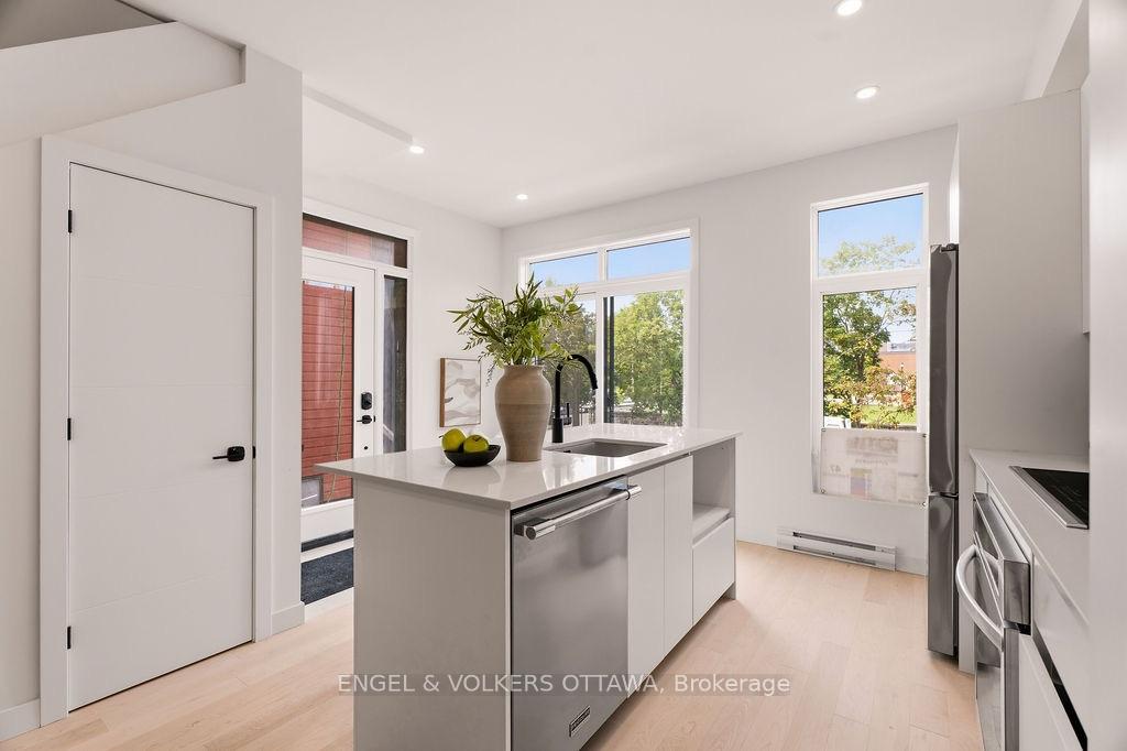 Photo 7 of Unit A, 47 Fairmont Avenue, Ottawa, Hintonburg — HOMEH