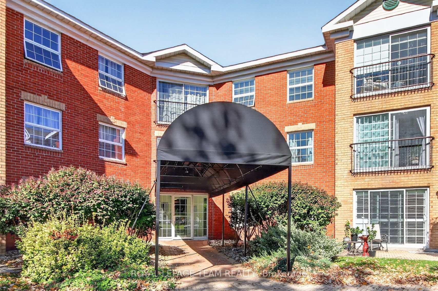 Photo of Unit 201, 40 Pearl Street
