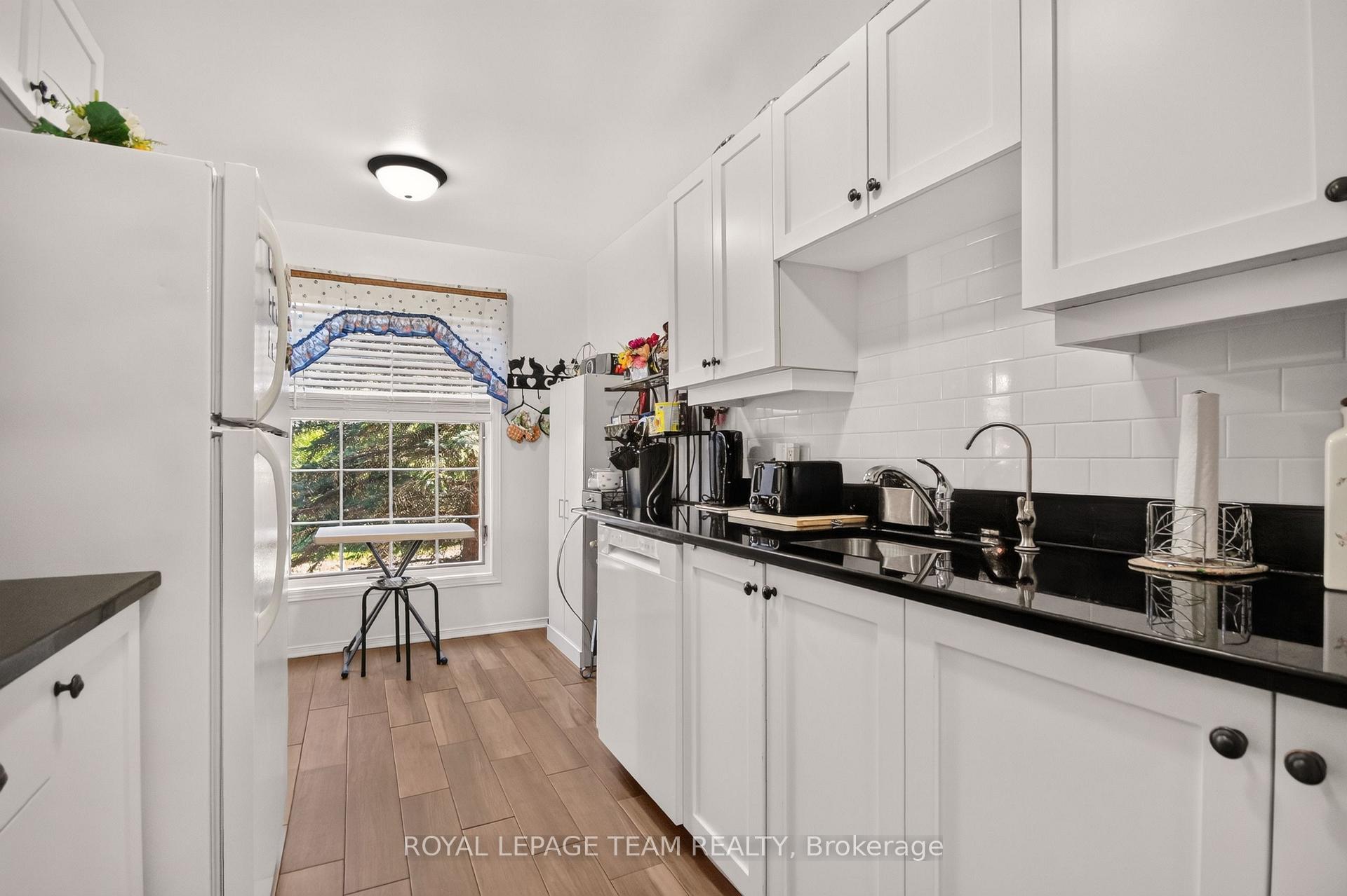 Photo 7 of Unit 201, 40 Pearl Street, Smiths Falls, Smiths Falls — HOMEH