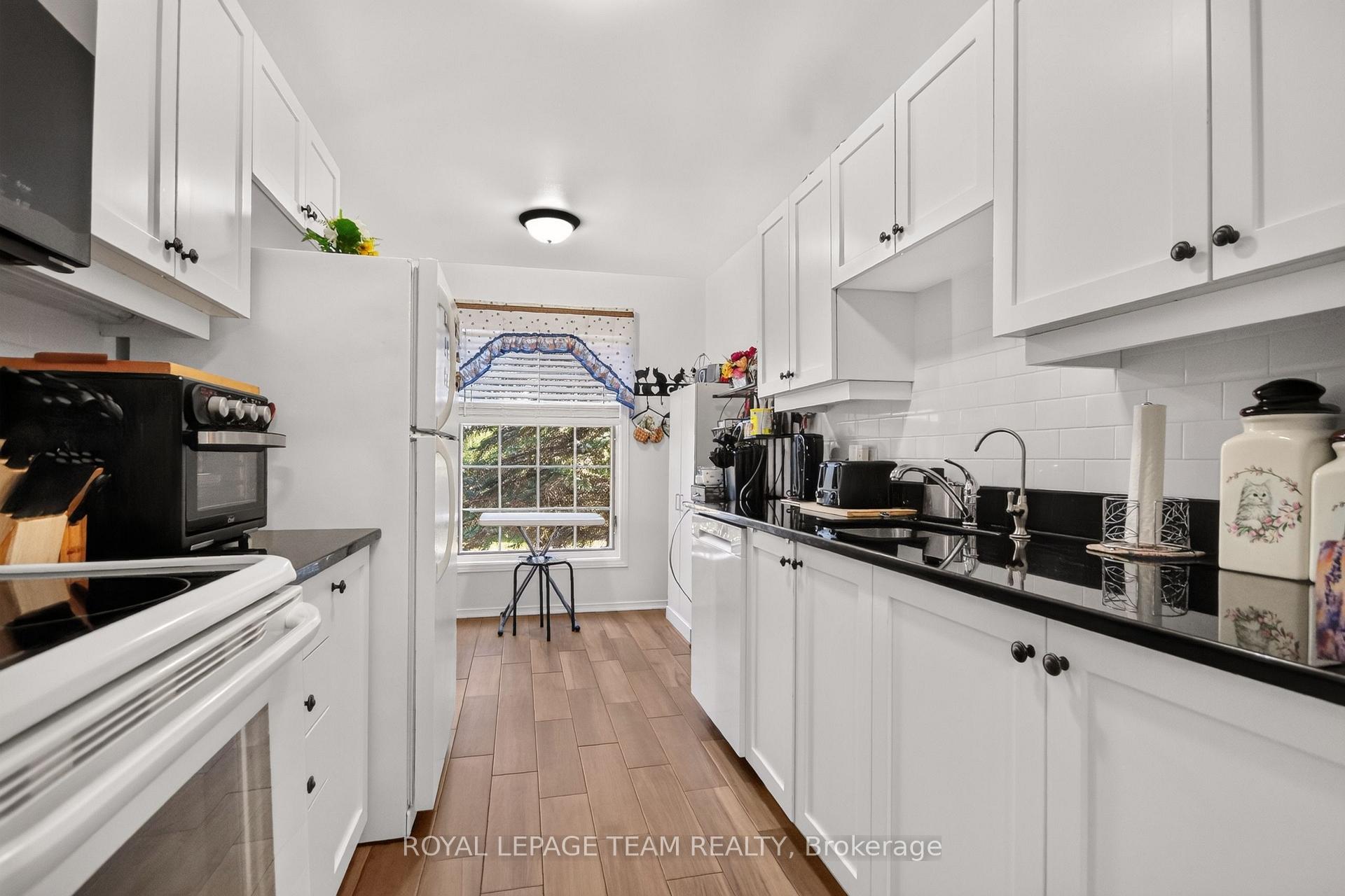 Photo 8 of Unit 201, 40 Pearl Street, Smiths Falls, Smiths Falls — HOMEH