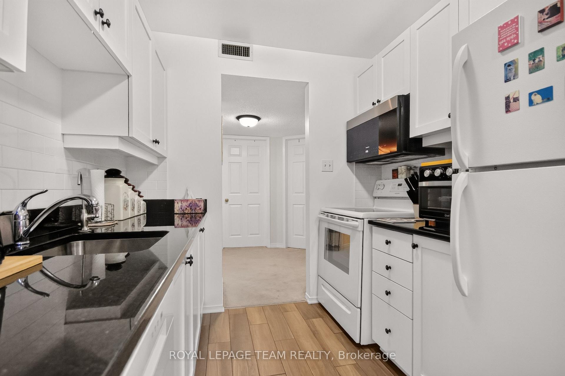 Photo 9 of Unit 201, 40 Pearl Street, Smiths Falls, Smiths Falls — HOMEH