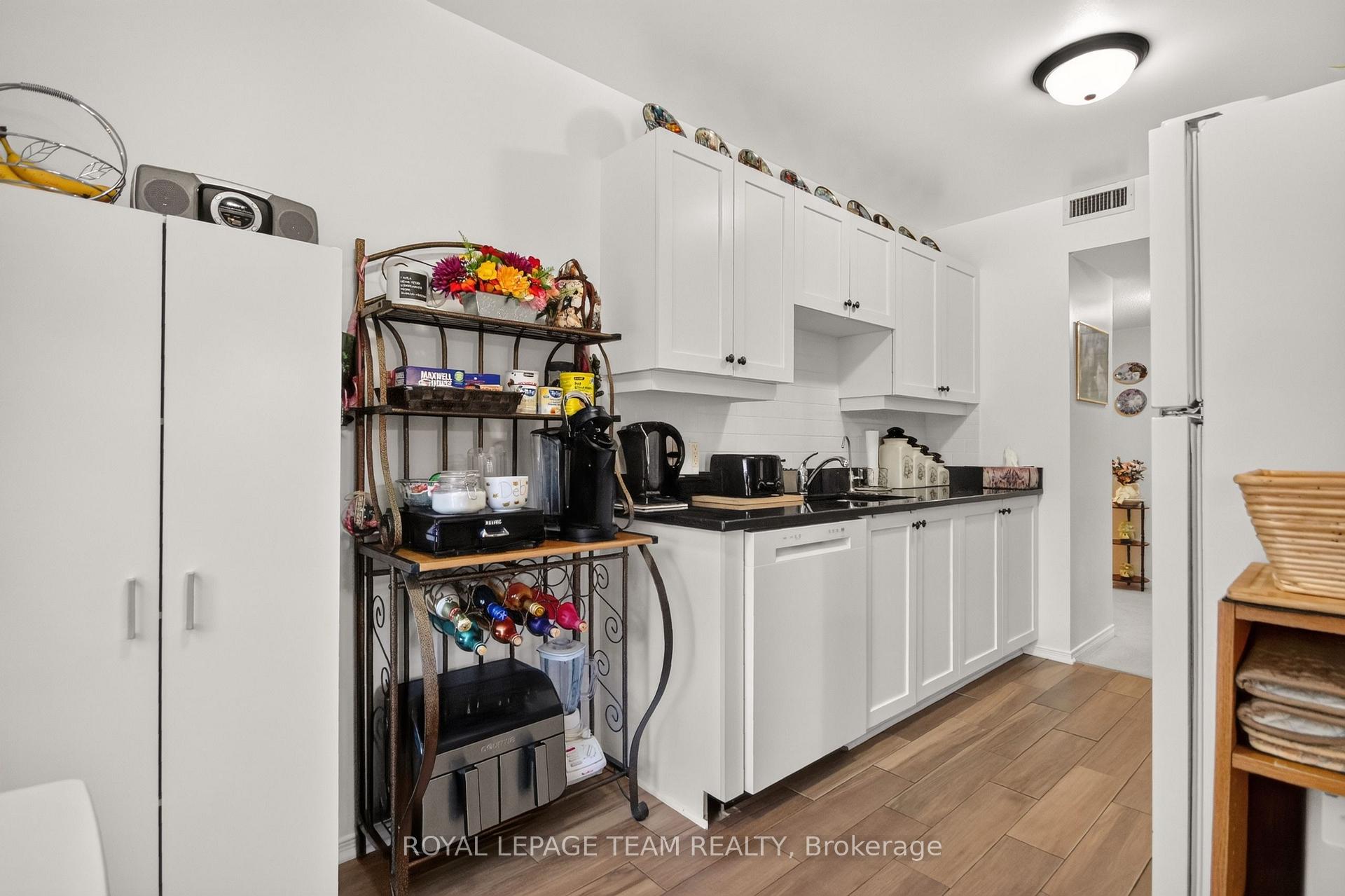 Photo 10 of Unit 201, 40 Pearl Street, Smiths Falls, Smiths Falls — HOMEH