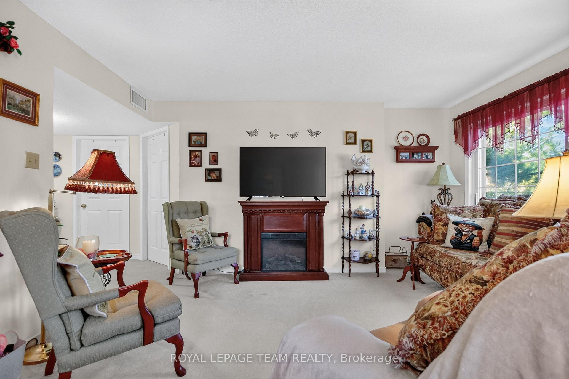 Photo 23 of Unit 201, 40 Pearl Street, Smiths Falls, Smiths Falls — HOMEH