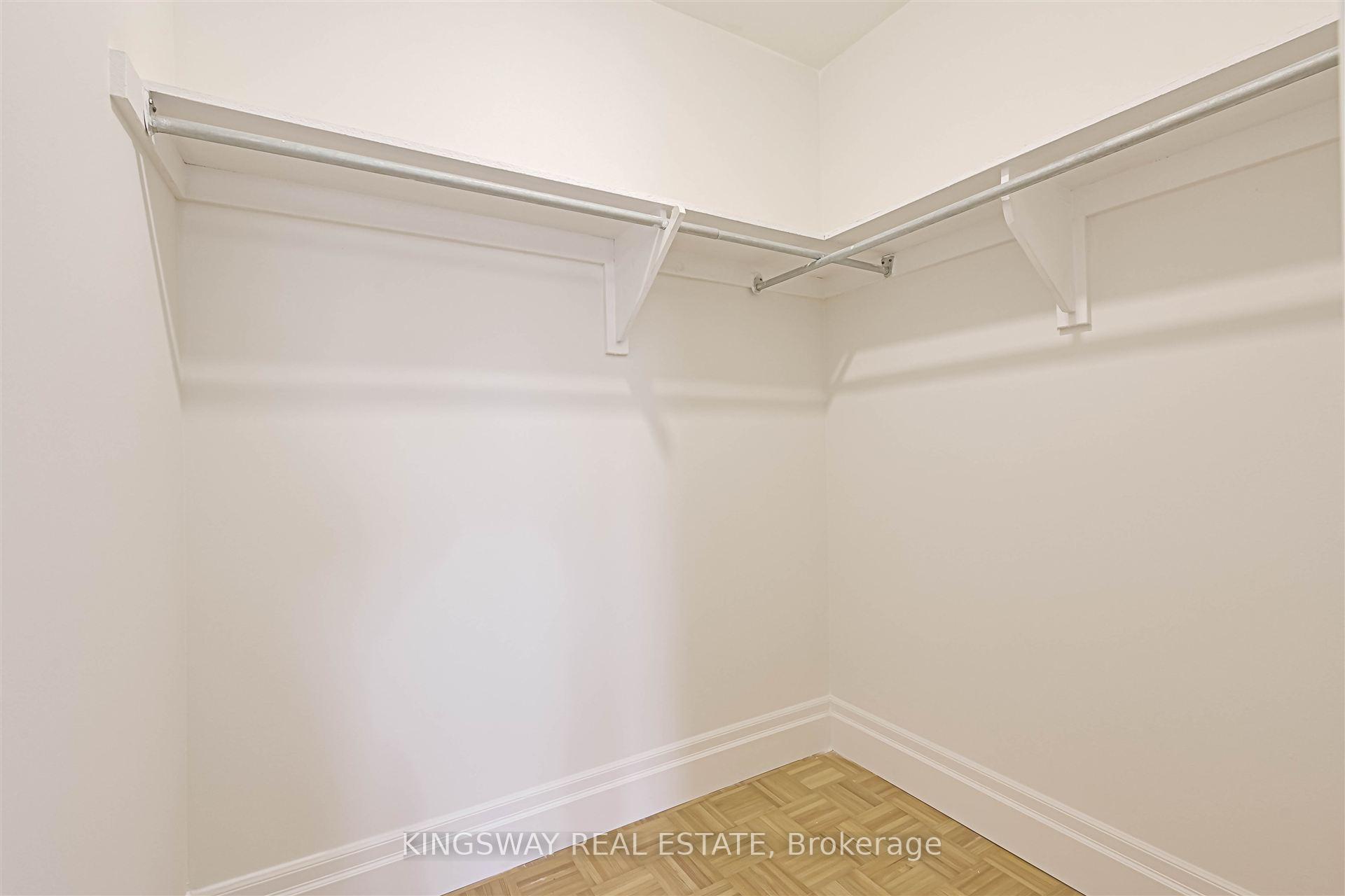 Photo 7 of 184 Edmonton Drive, North York, Pleasant View — HOMEH