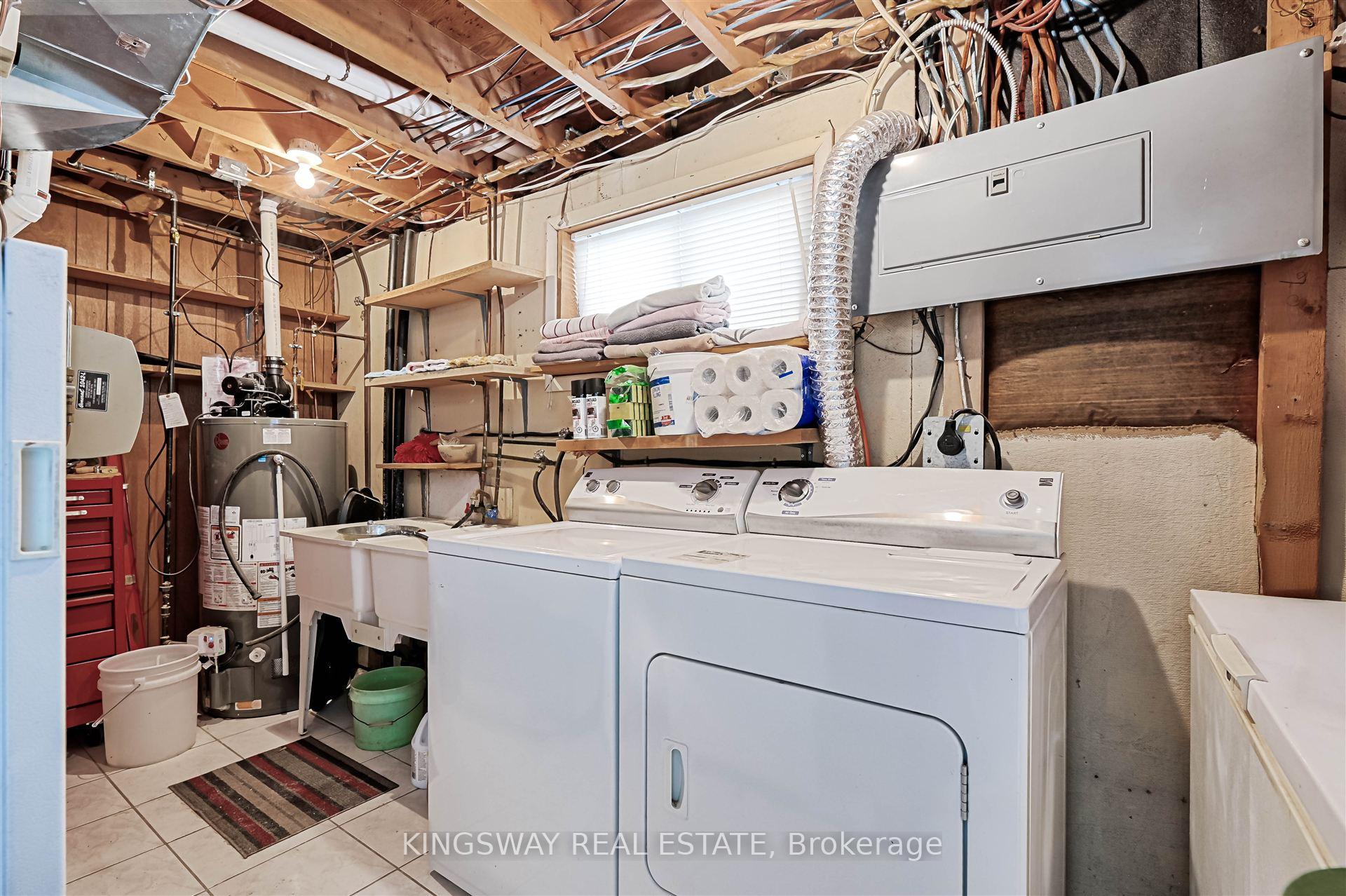 Photo 11 of 184 Edmonton Drive, North York, Pleasant View — HOMEH