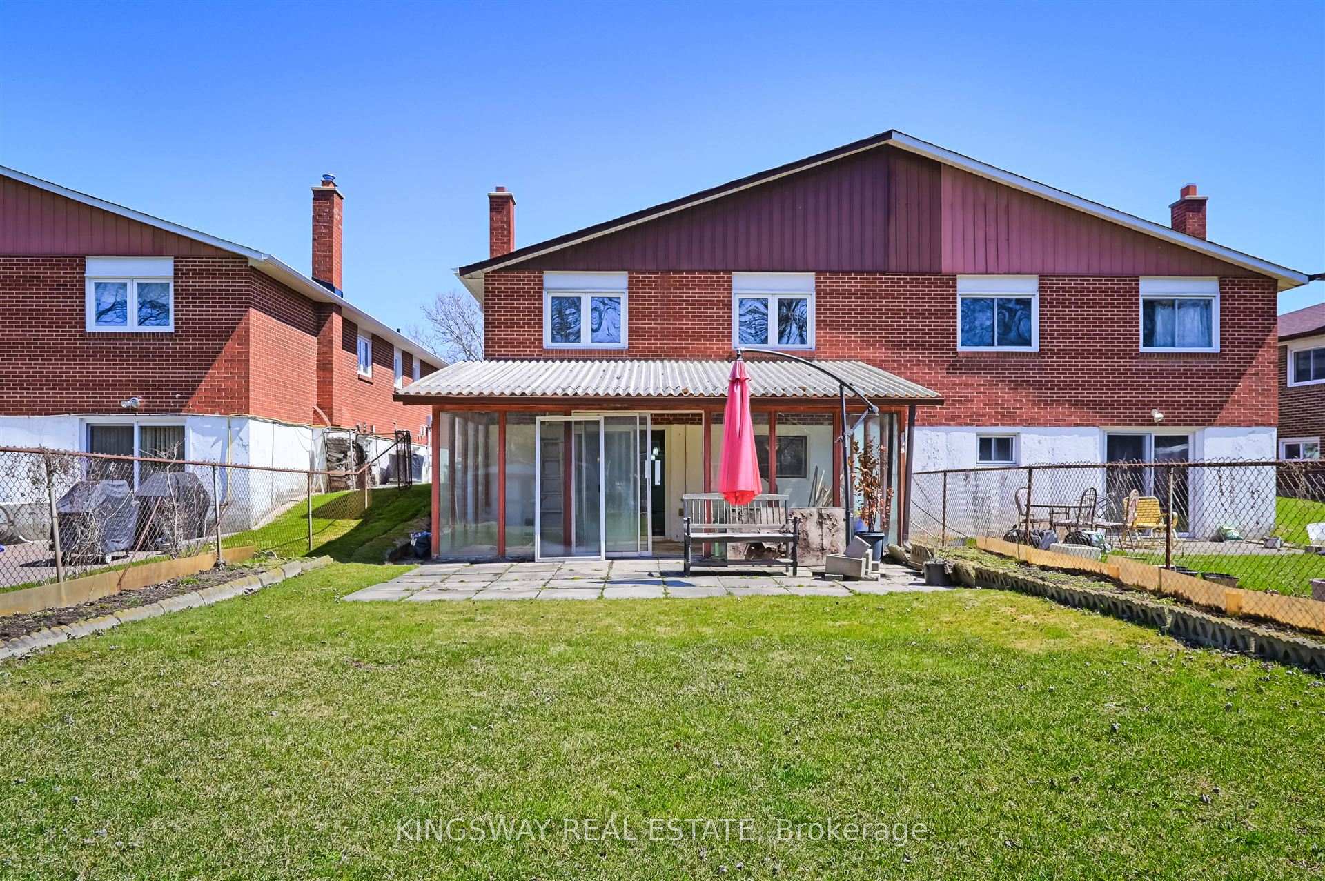 Photo 13 of 184 Edmonton Drive, North York, Pleasant View — HOMEH
